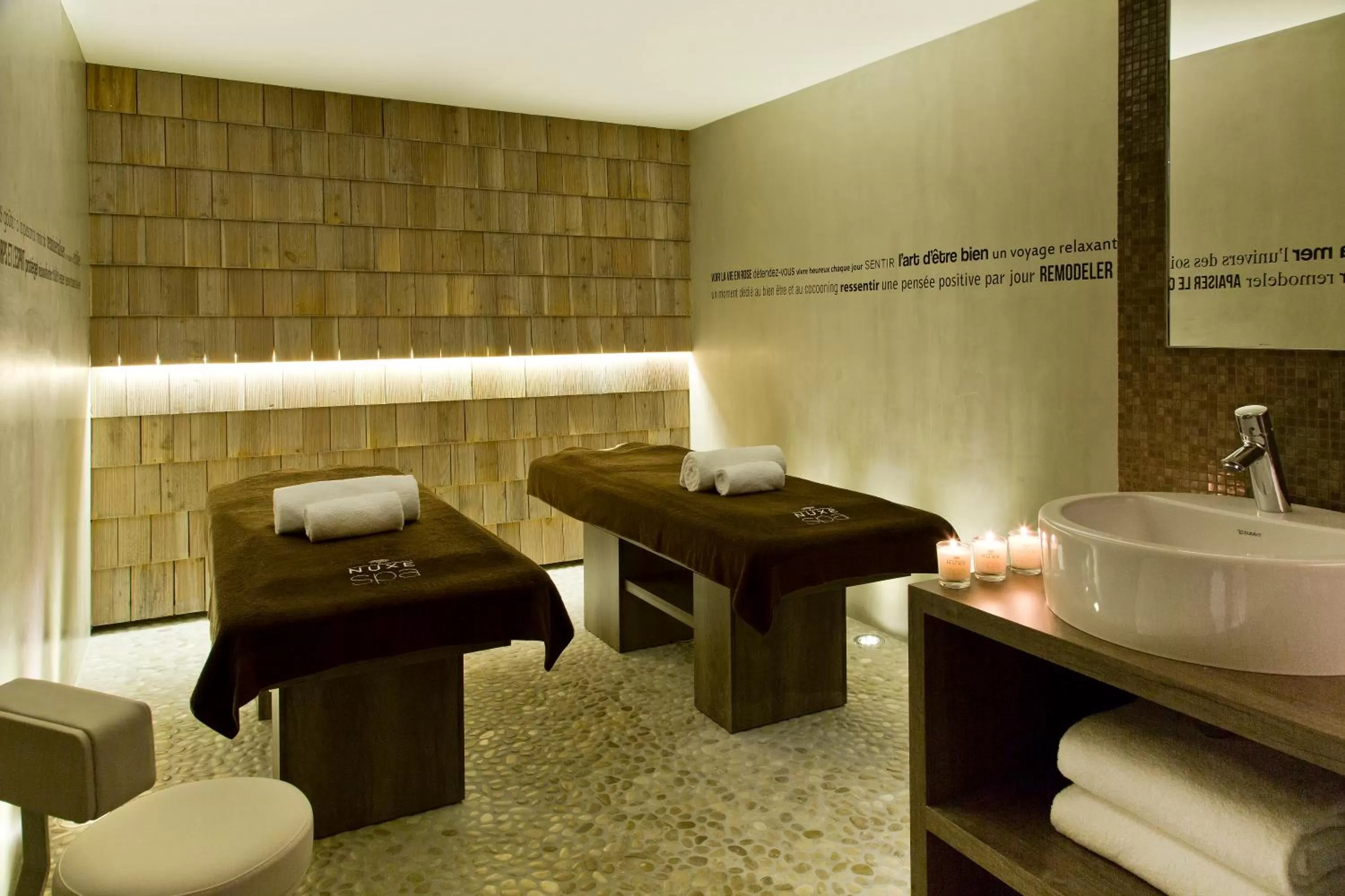 Massage in Heliopic Hotel & Spa