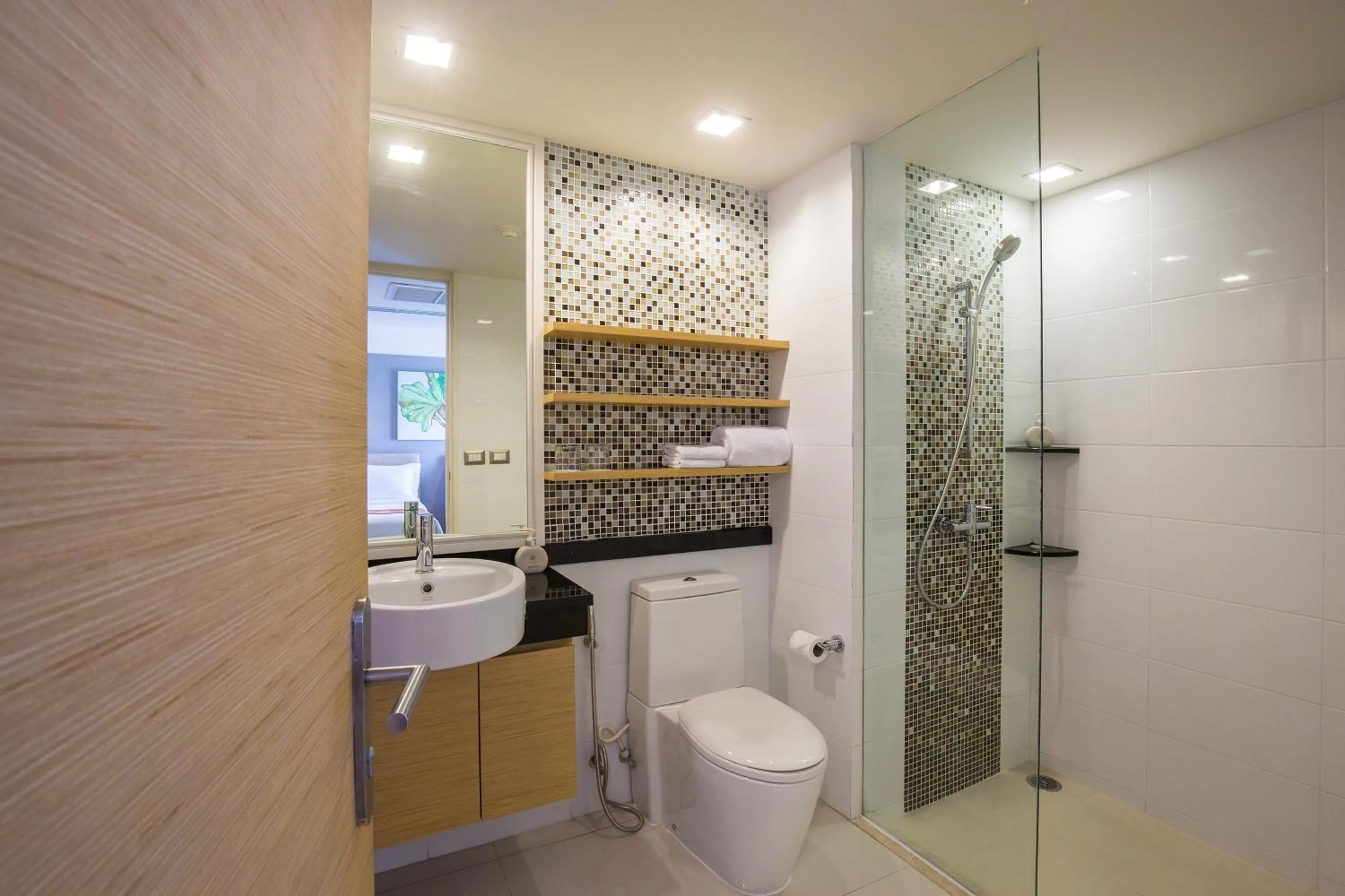 Bathroom in Summit Windmill Golf Suite Hotel at Suvarnabhumi