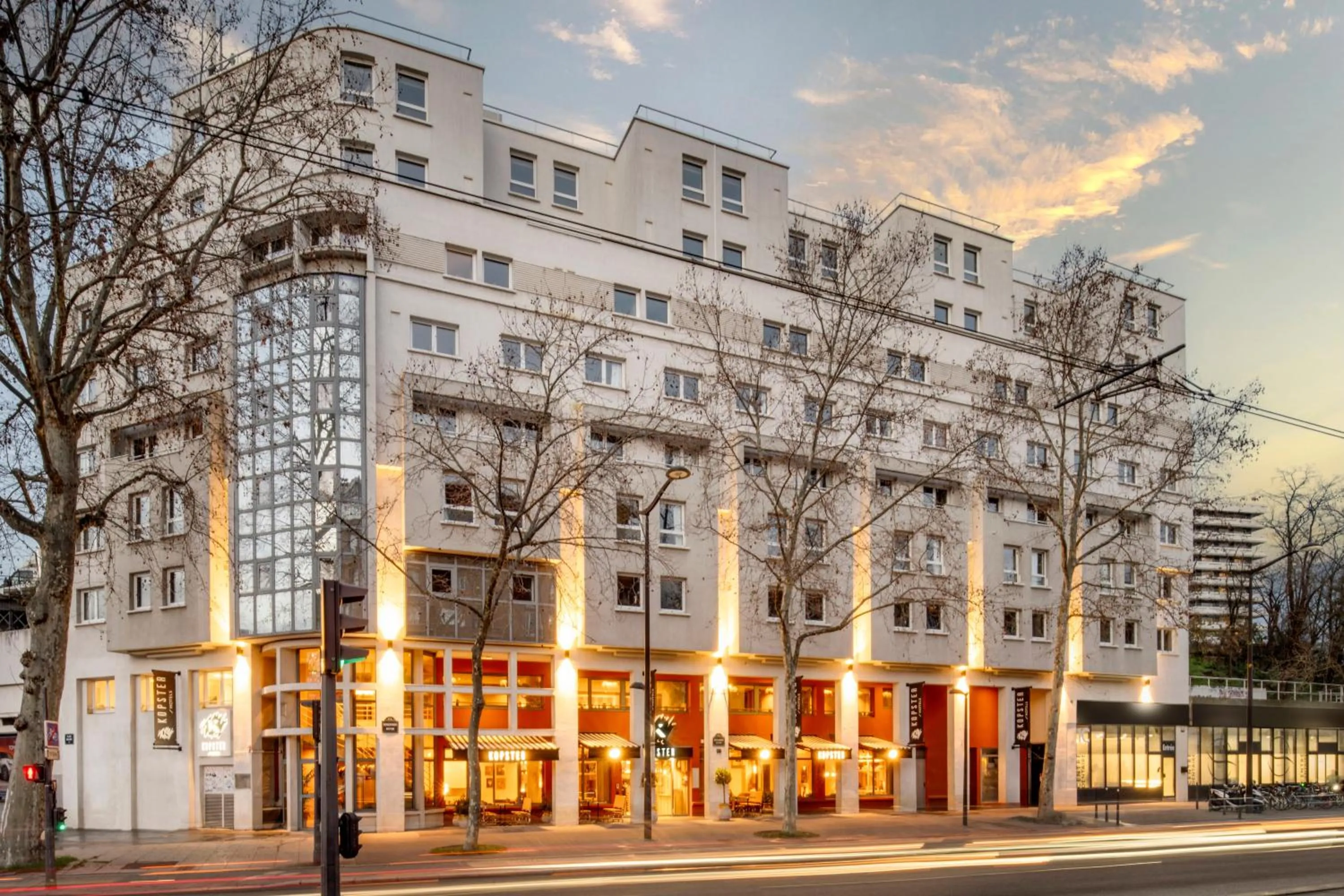 Property building in Kopster Hotel Paris Porte de Versailles