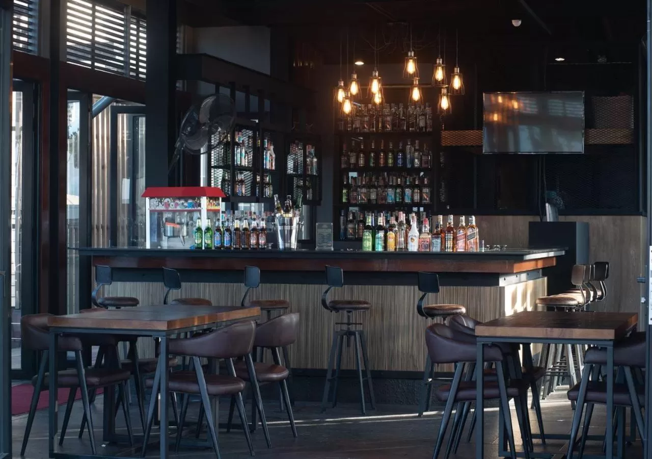 Lounge or bar in D&D Inn Khaosan