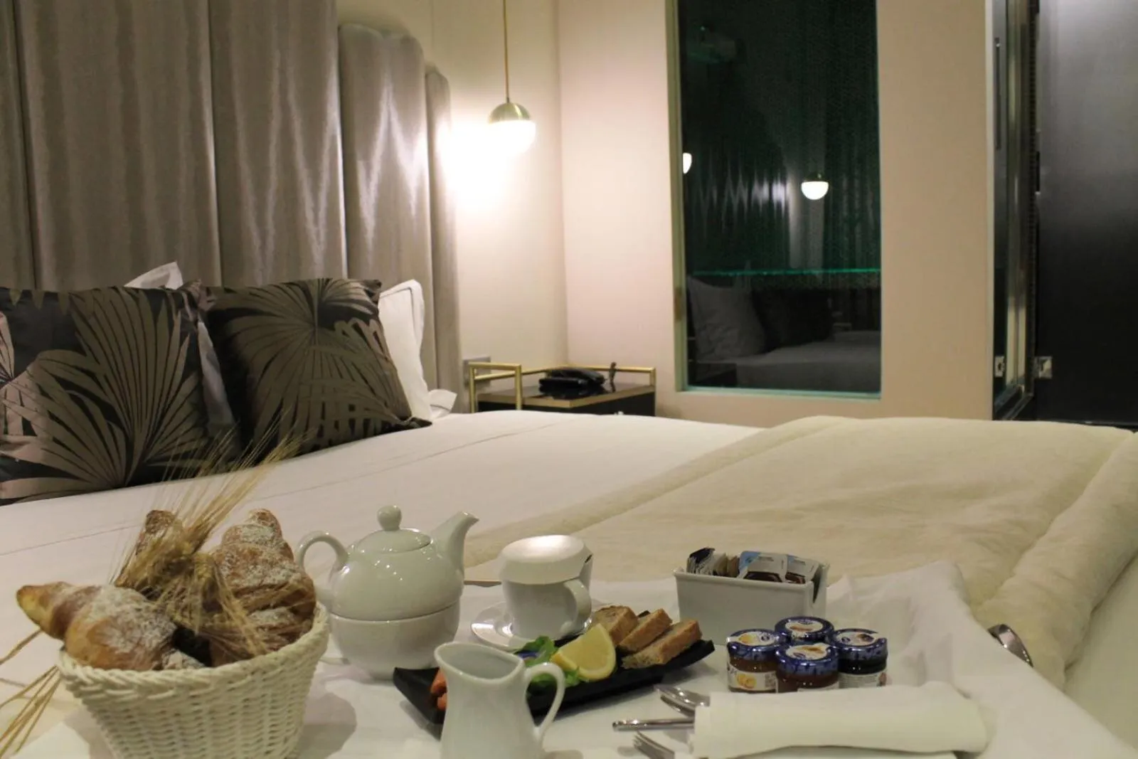 Bed in Torre Argentina Relais - Residenze di Charme