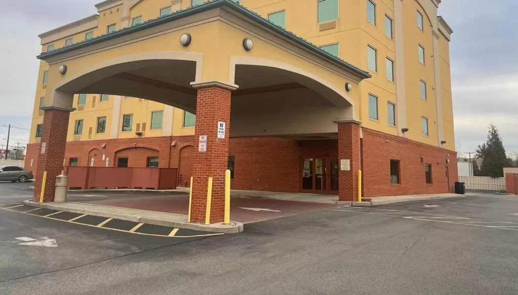 Property building in Riverview Inn & Suites