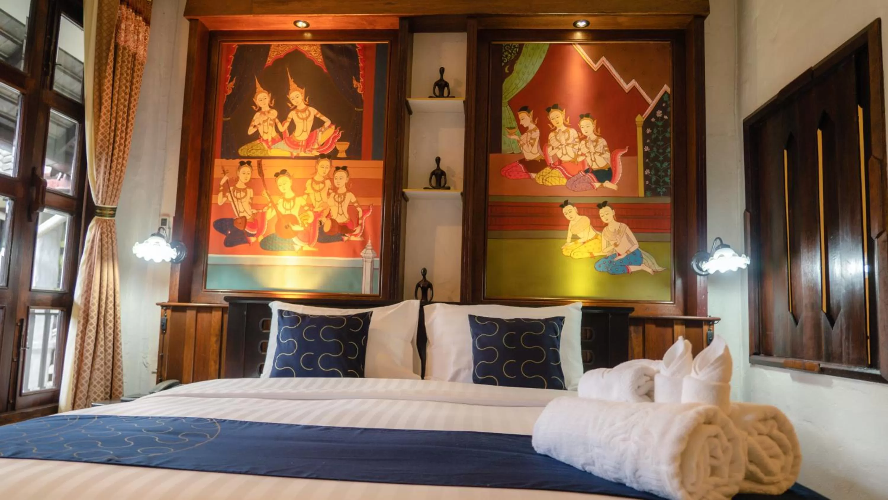 Bed in Cheva Gallery Boutique Hotel