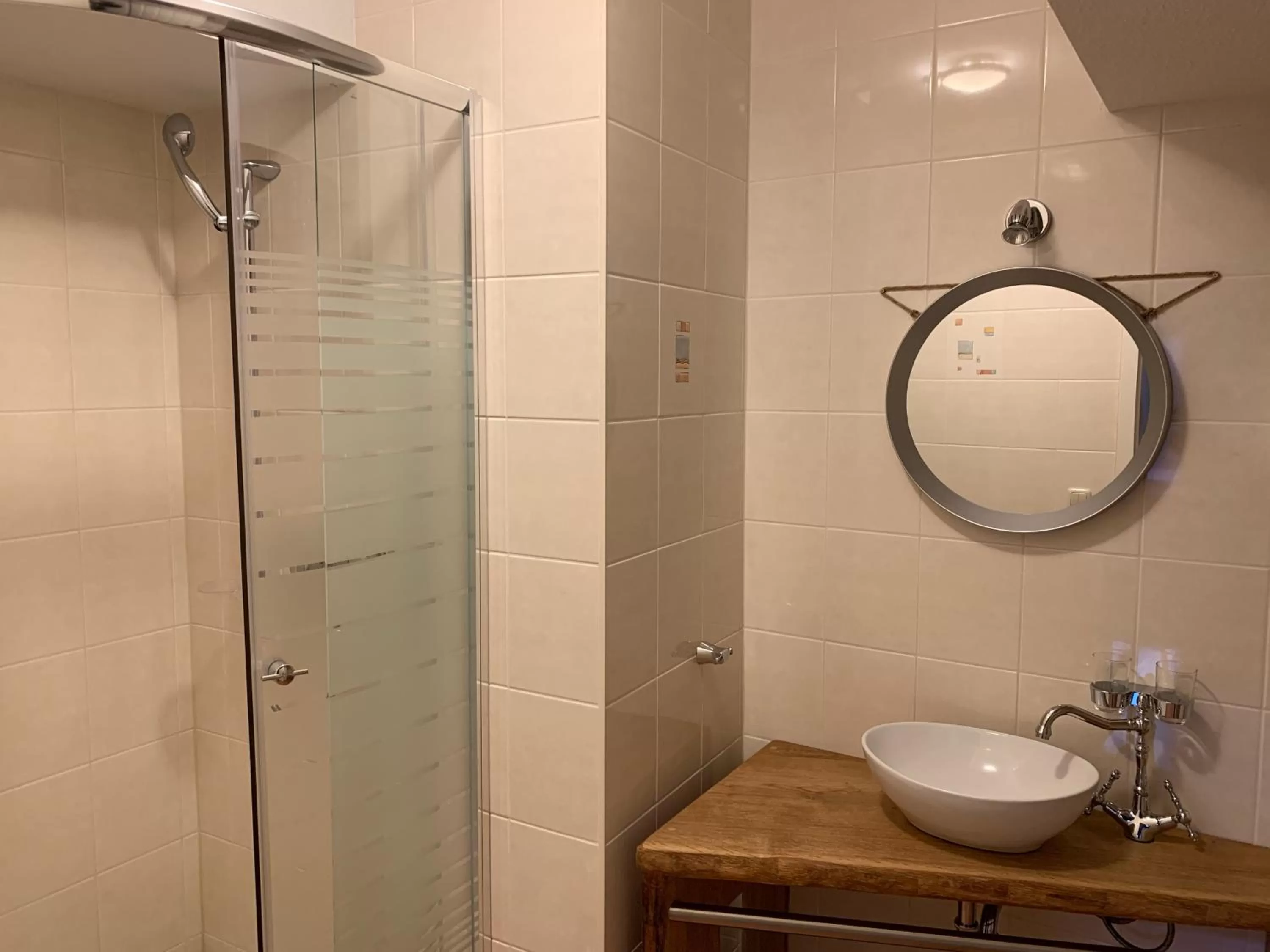 Photo of the whole room, Bathroom in Hotel Inselhof