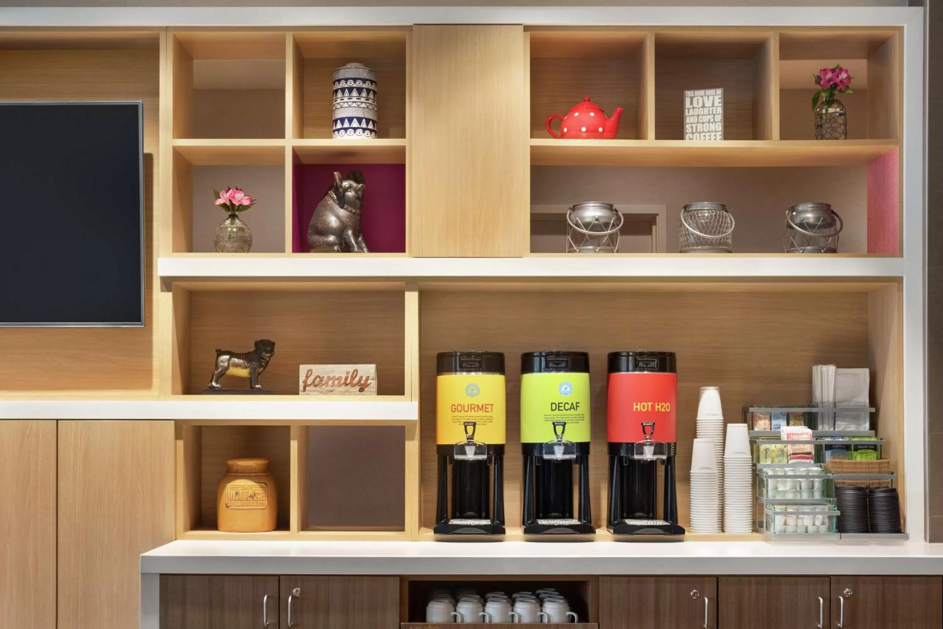 Dining area in Home2 Suites By Hilton Overland Park, Ks