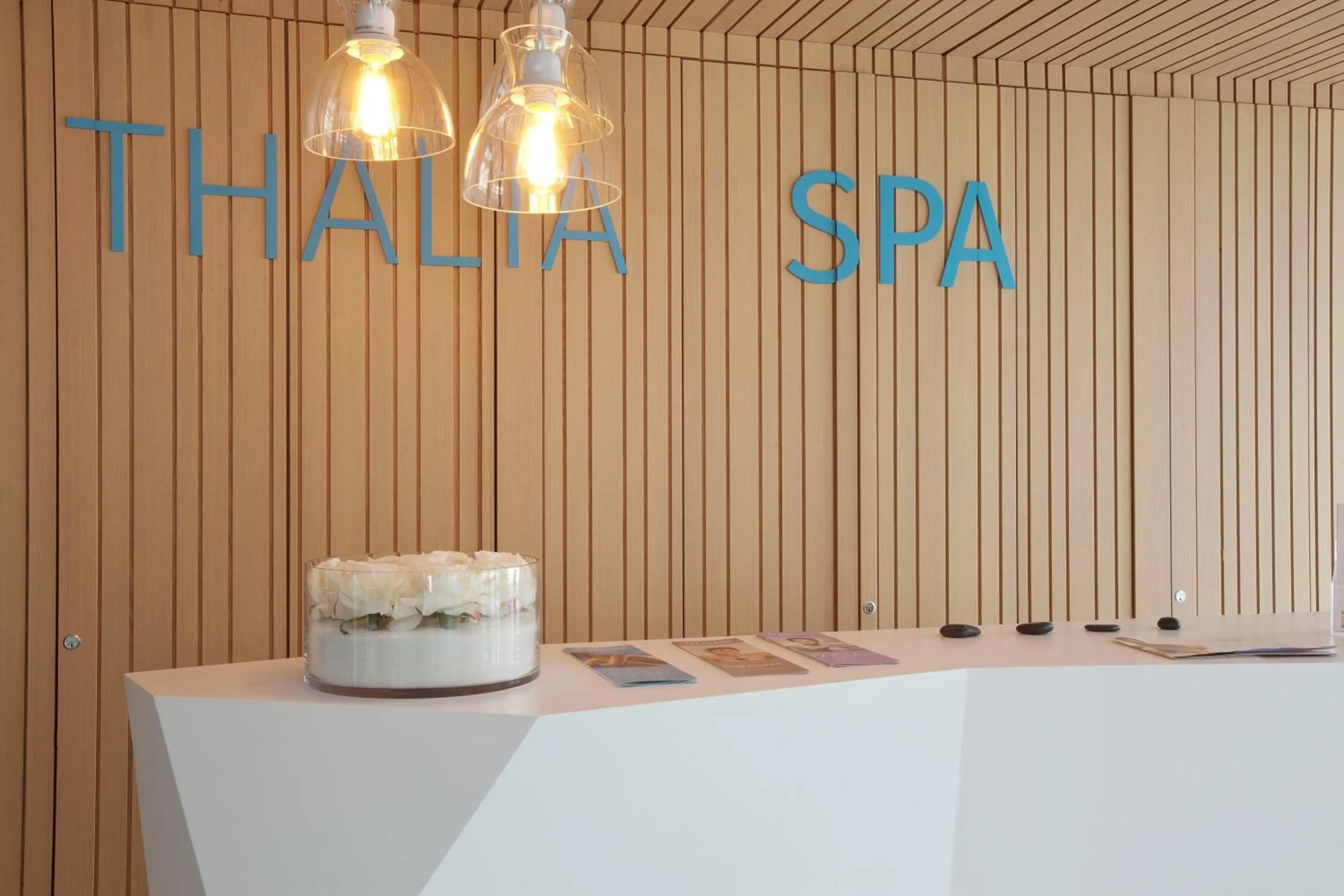 Massage in JS Palma Stay - Adults Only