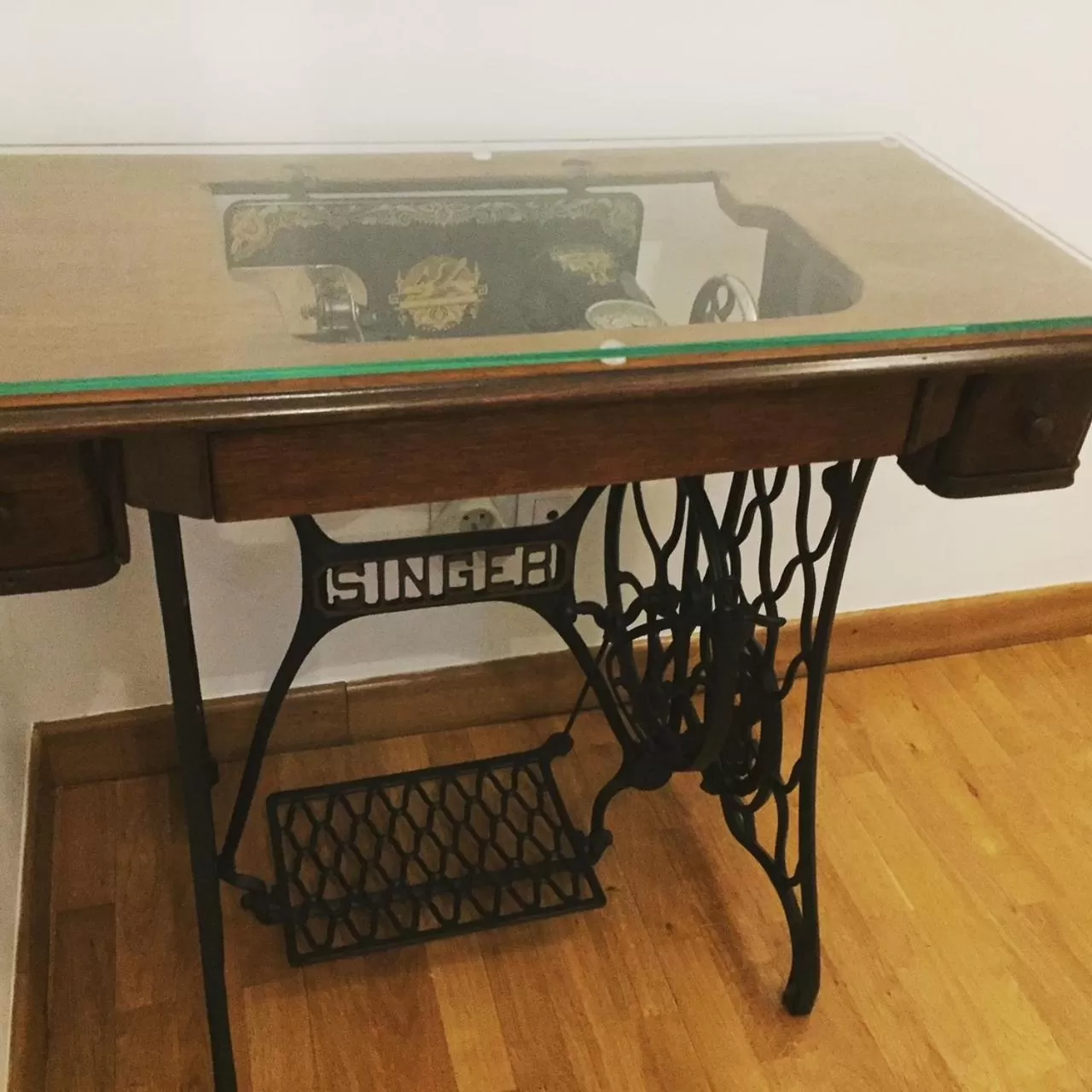 Decorative detail in Hôtel Le Boulevardier