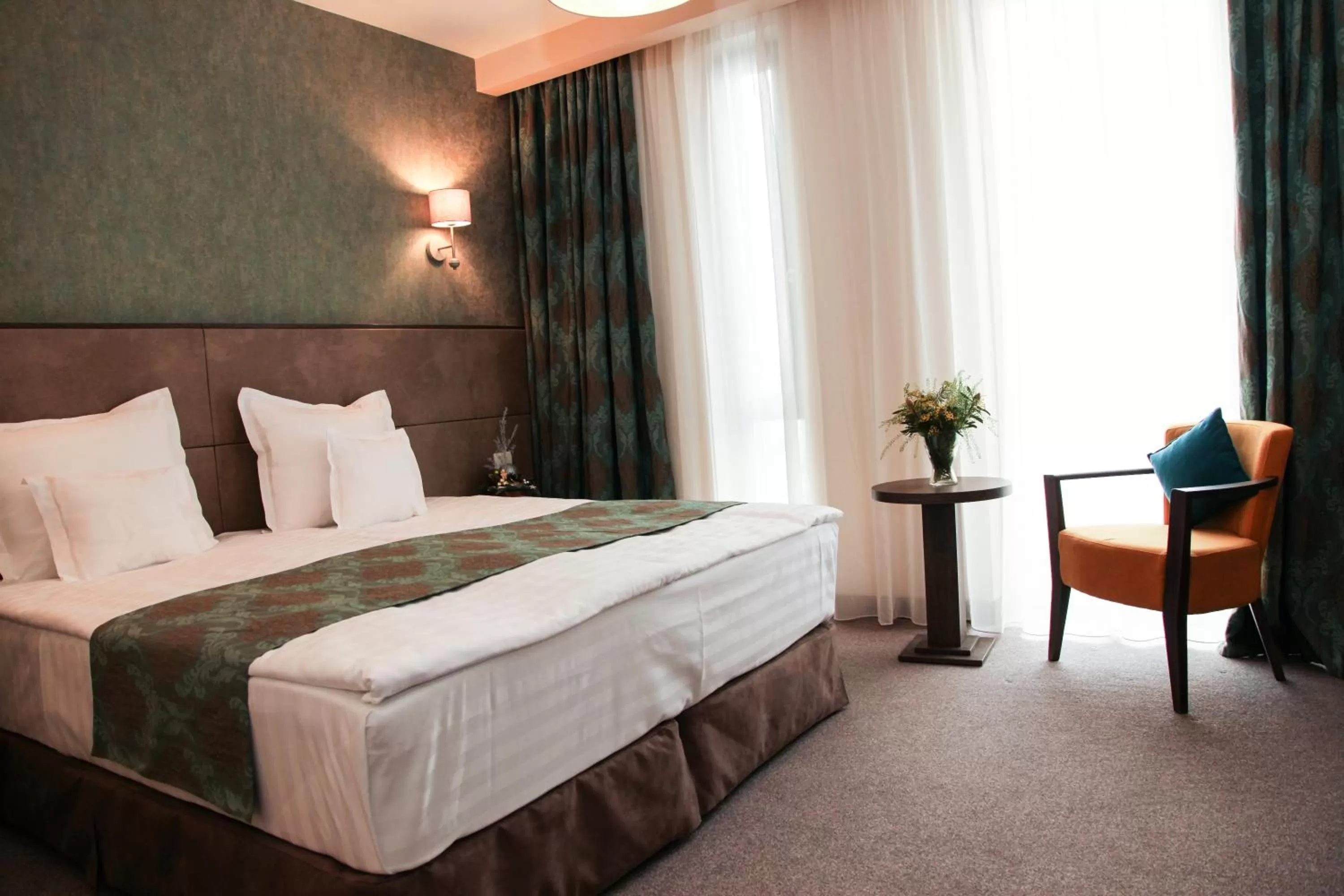 Photo of the whole room, Bed in Victoria Bulevard Hotel