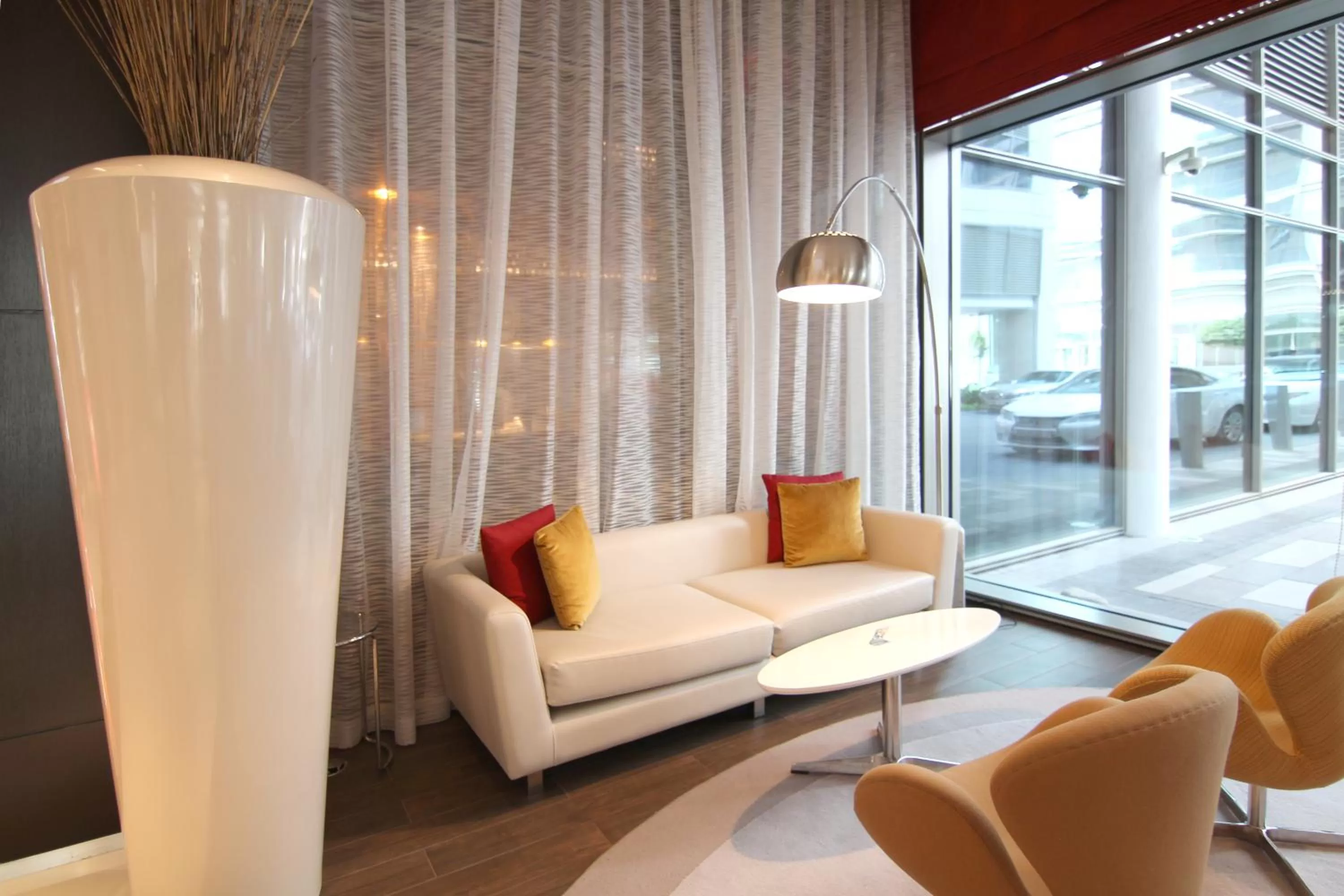 Lobby or reception in ibis Dubai One Central