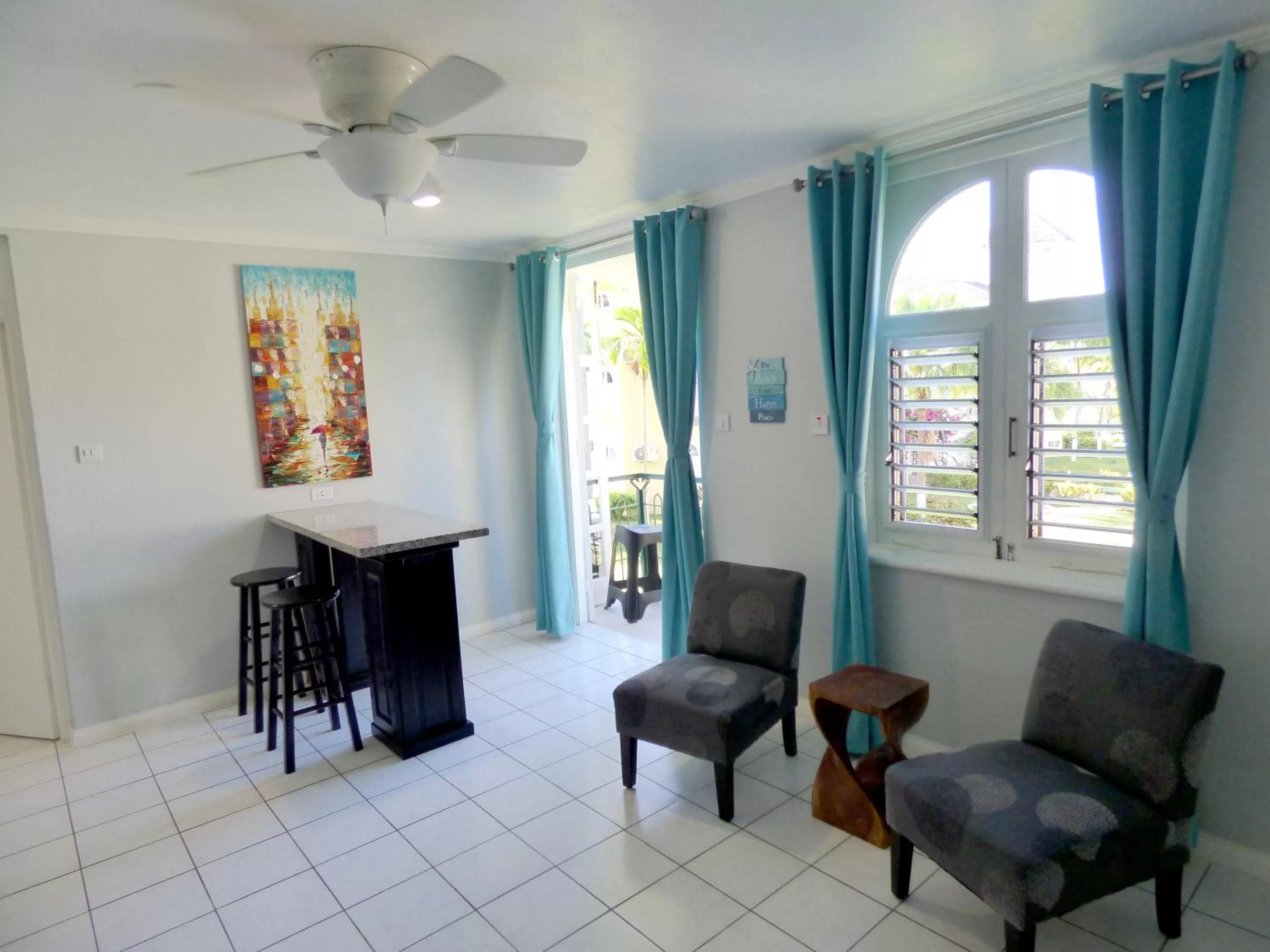Spring in Beach One Bedroom Suite A17