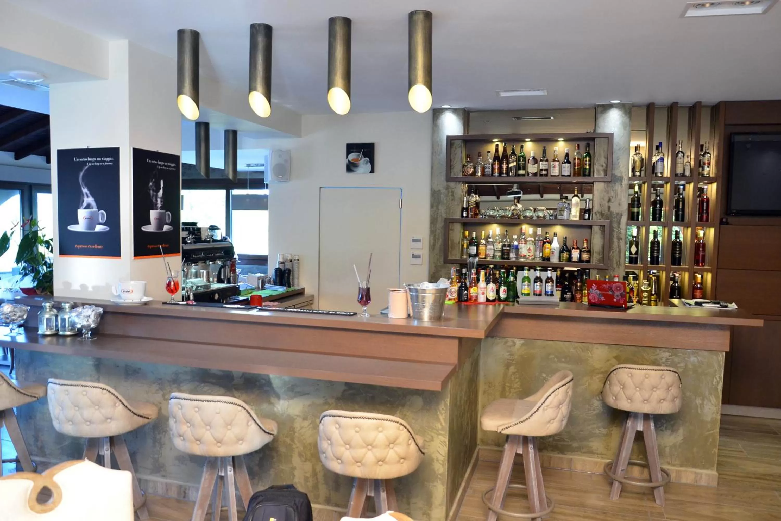 Lounge or bar in Hotel Konaki