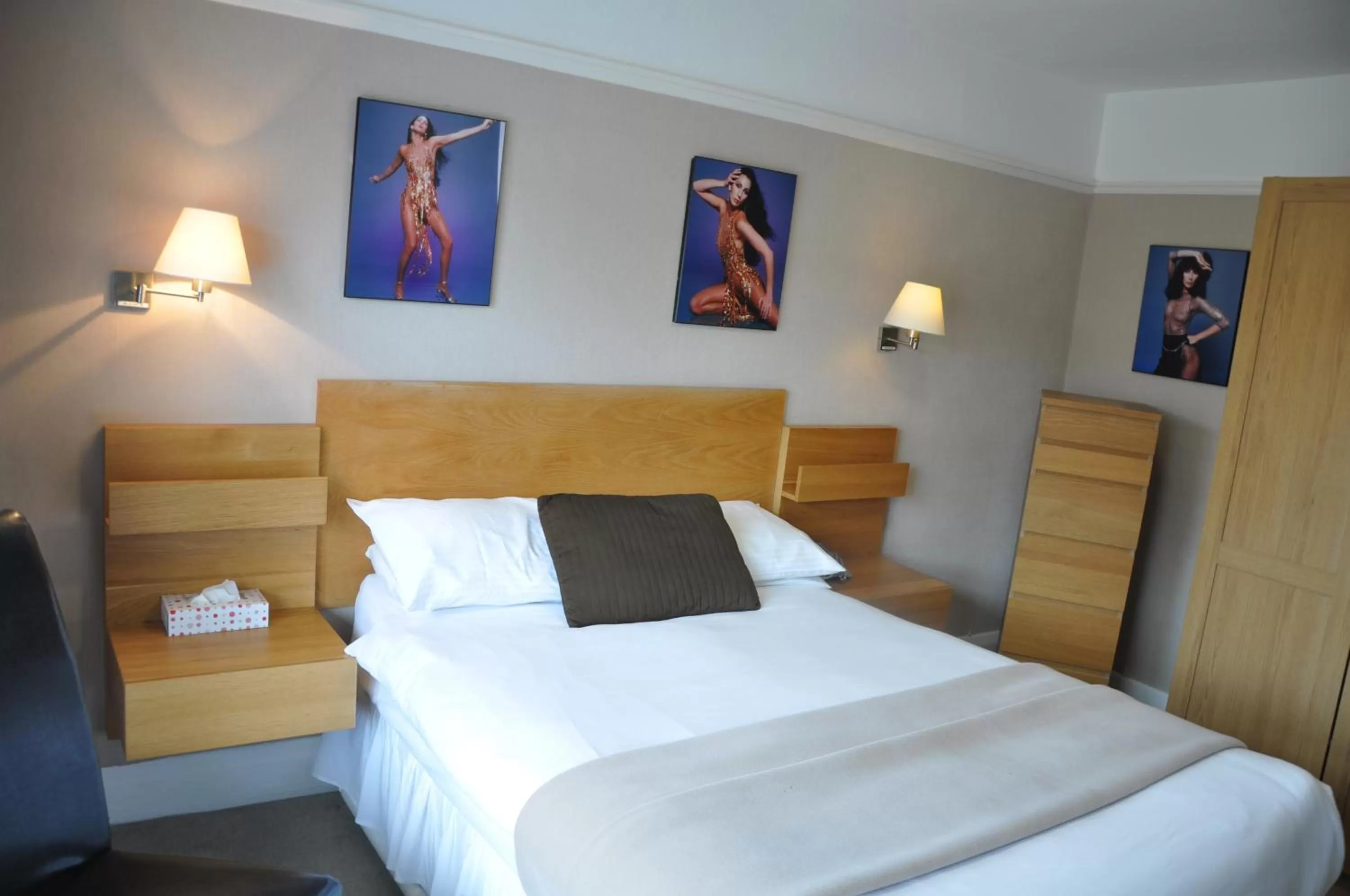 Bed in Hotel Celebrity Bournemouth East Cliff by Villare hotels