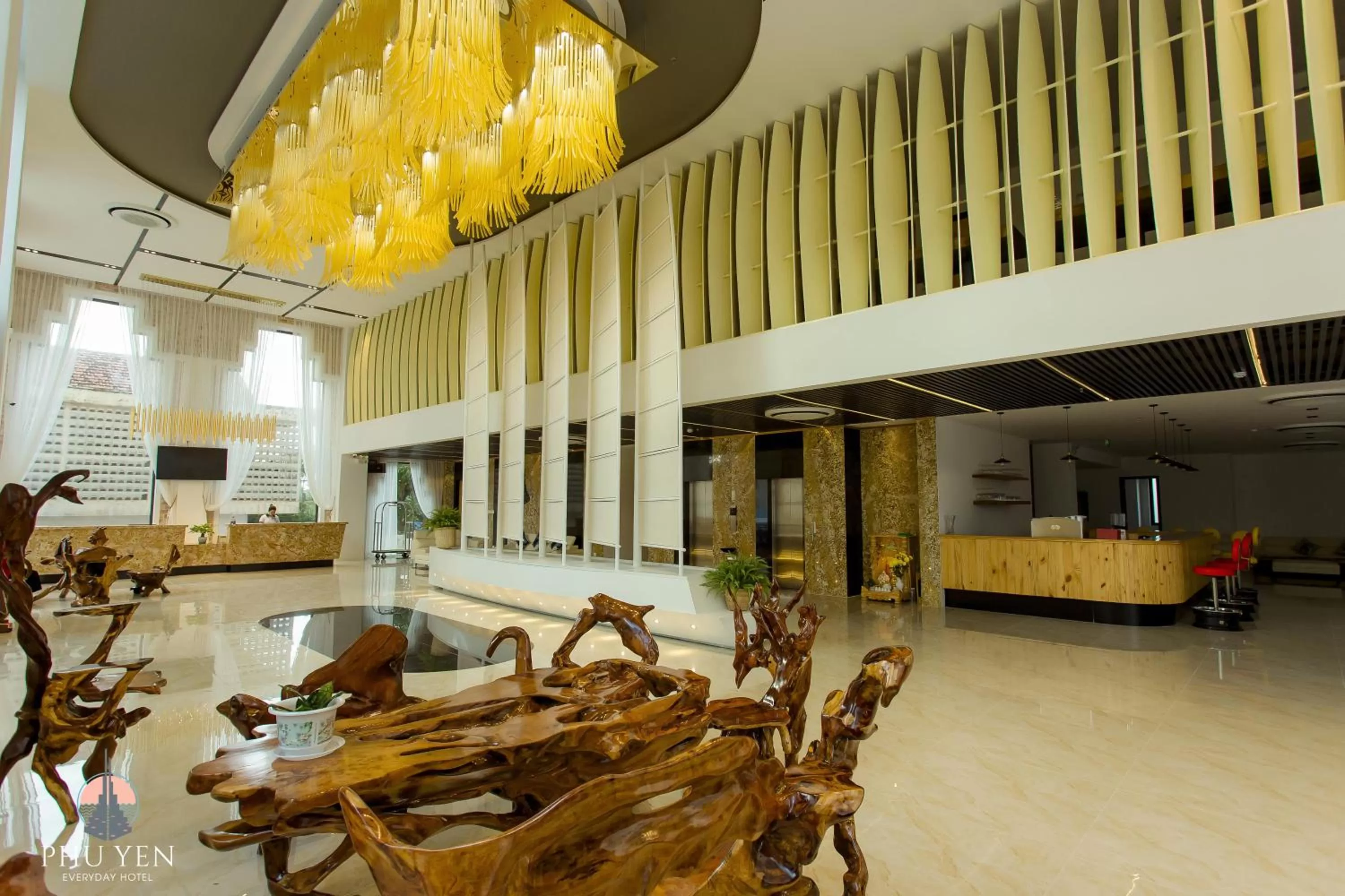 Communal lounge/ TV room in PHÚ YÊN EVERYDAY HOTEL