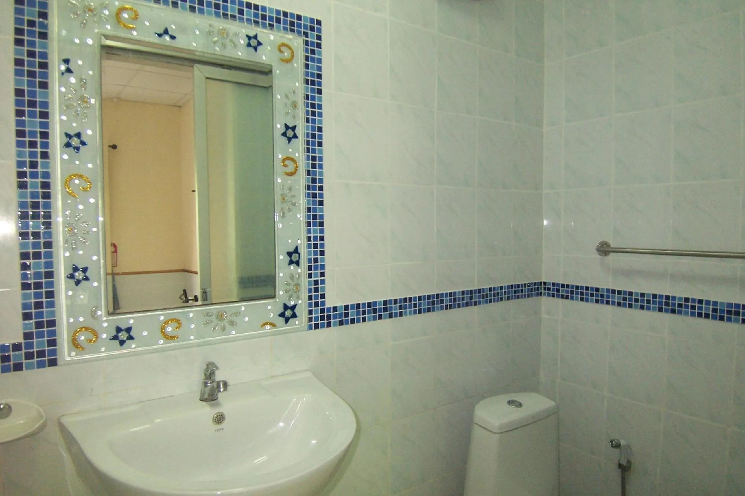 Bathroom in Phuket Airport Overnight Hotel