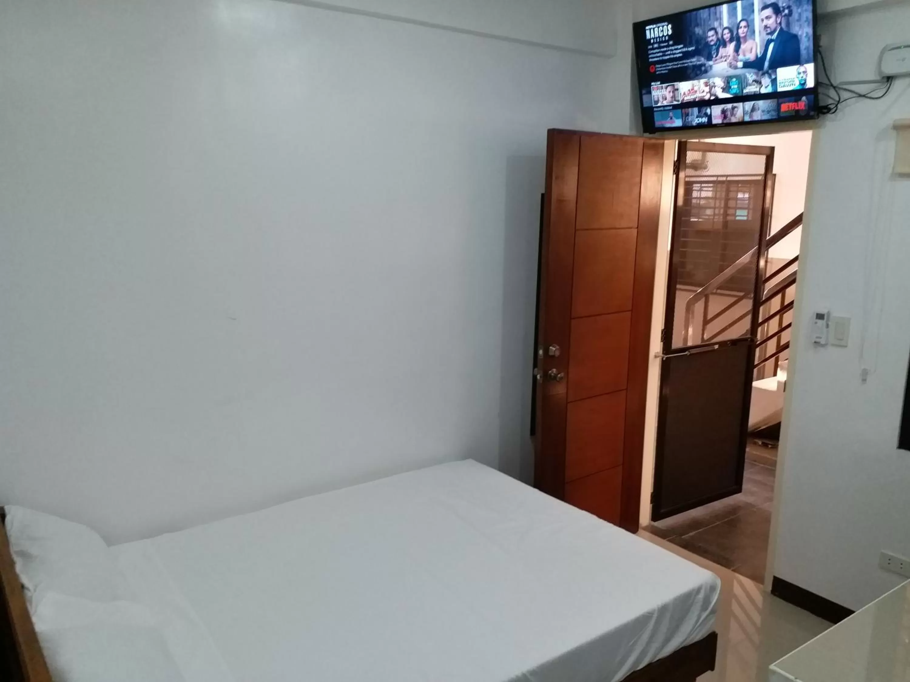 Bed in Clark-Pad Inn, Angeles City