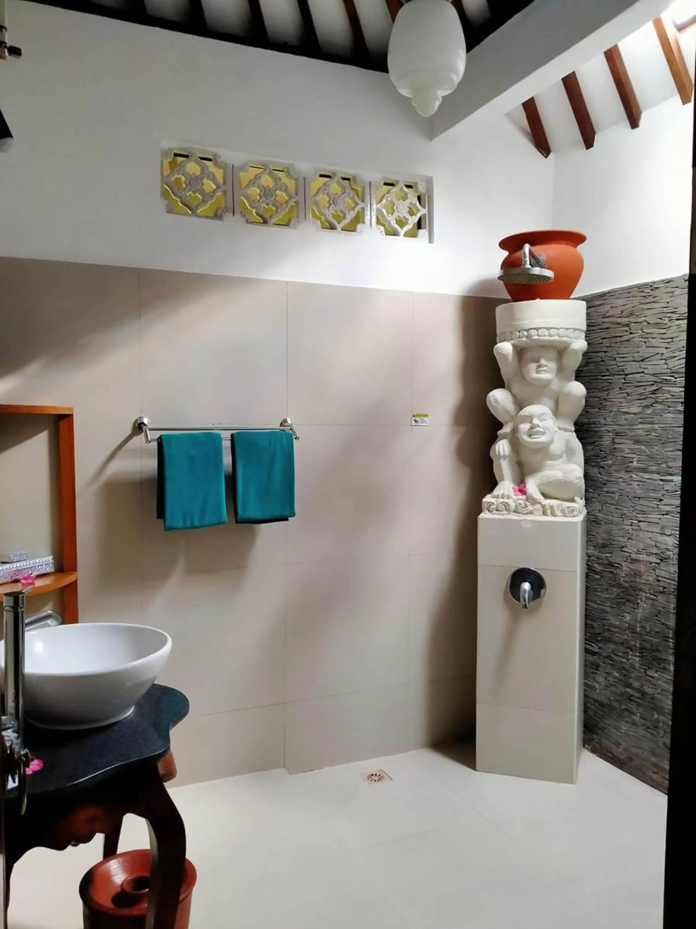 Bathroom in Puri Mas Boutique Resort & Spa
