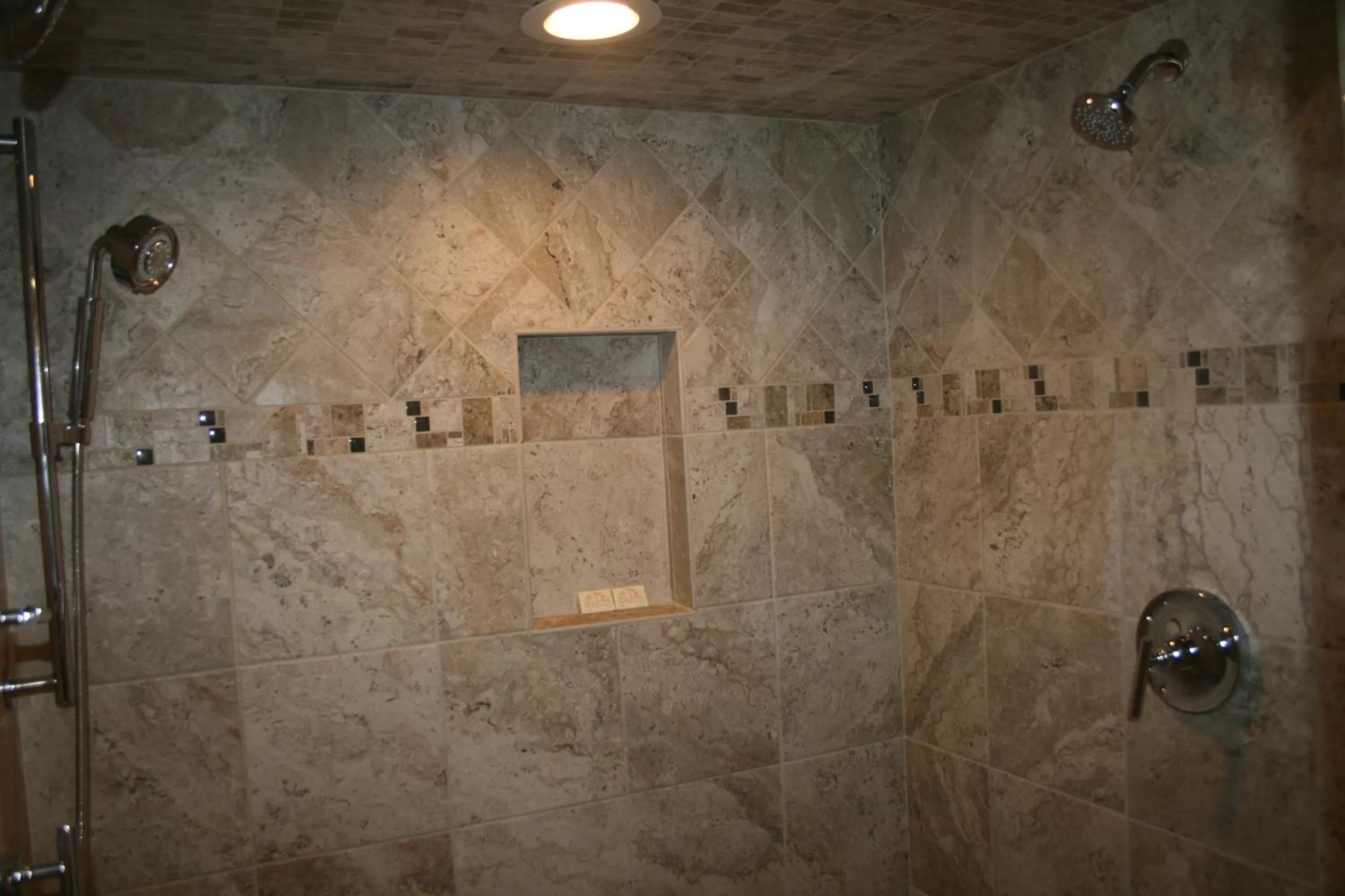 Bathroom in Shea's Riverside Inn & Motel