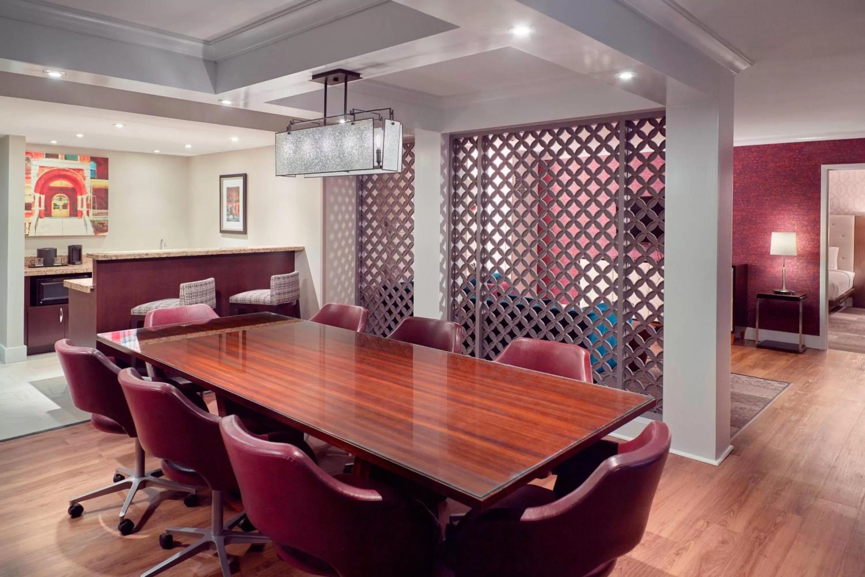 Bedroom in Courtyard Atlanta Decatur Downtown/Emory