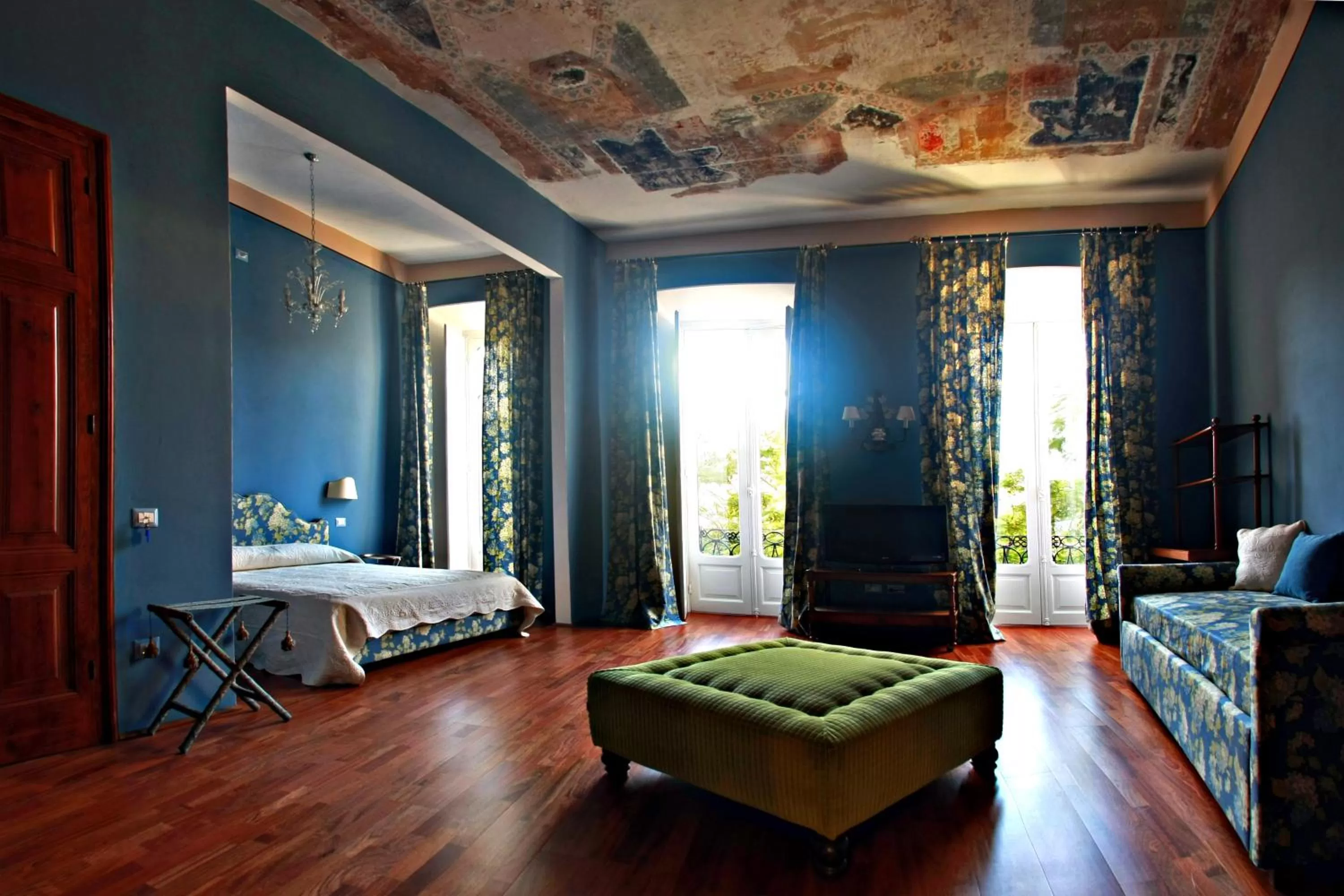Other, Bed in Bellezza Suites