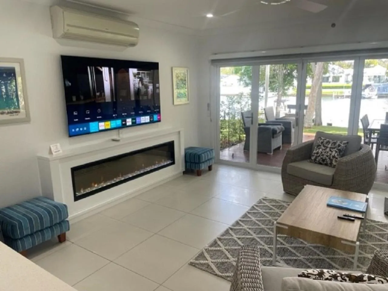 Noosa Entrance Waterfront Resort