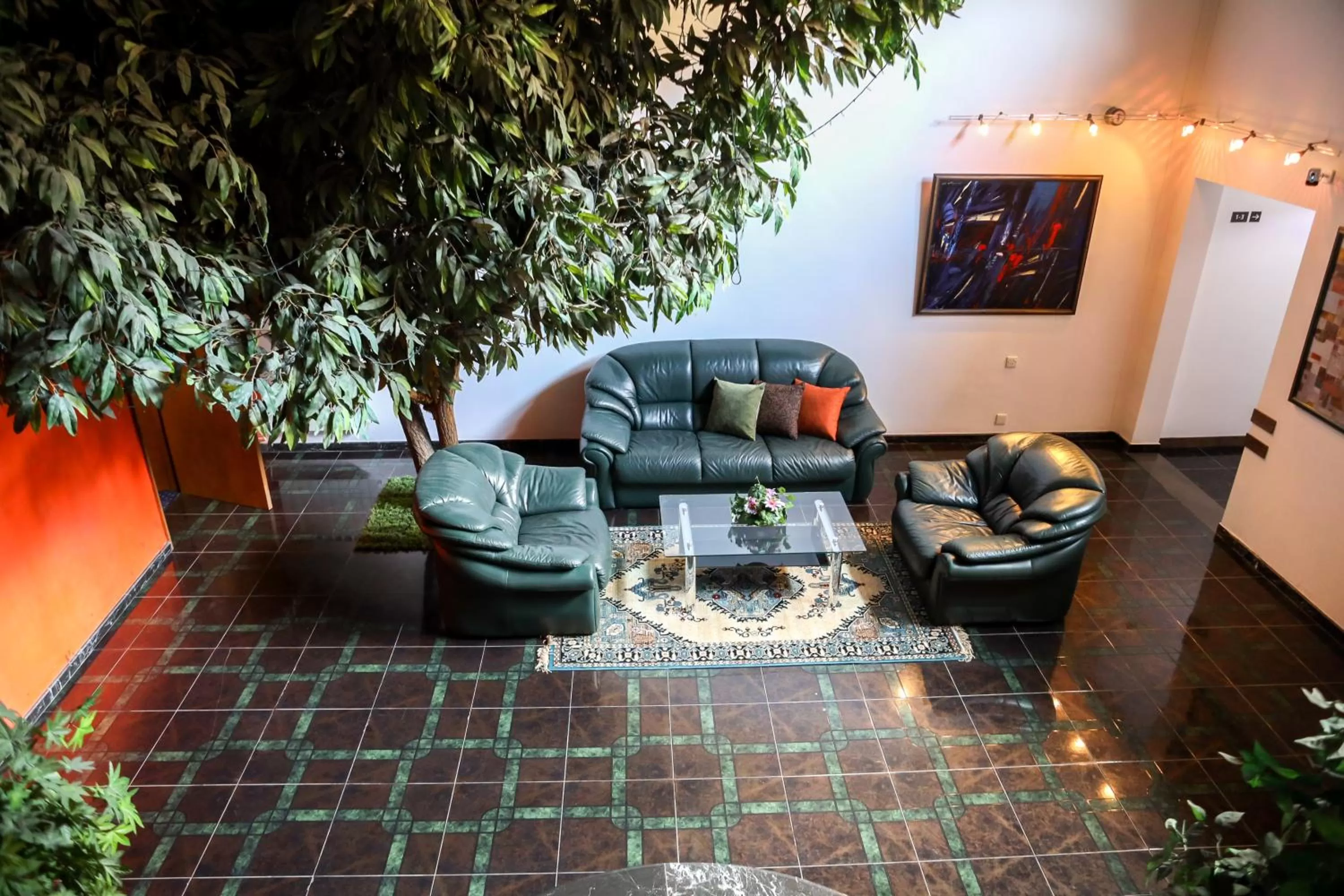 Seating Area in NO PROBLEM