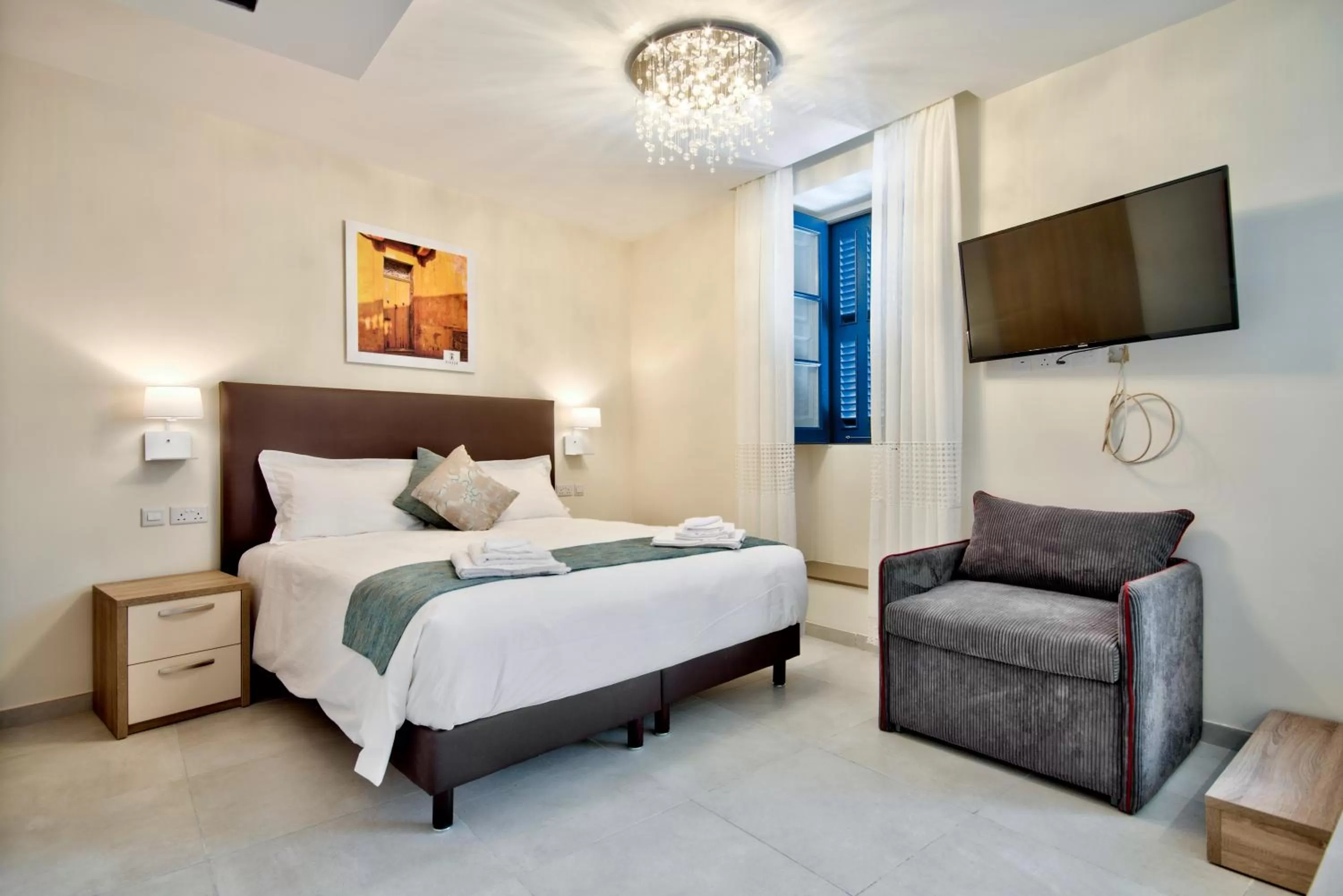 Bed in The Suites – Piazza Kirkop
