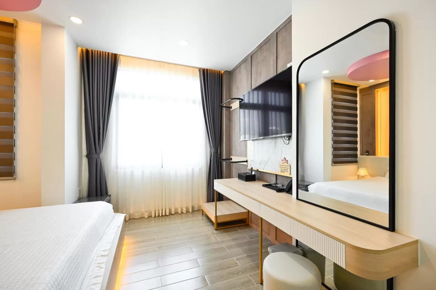 Bed in Lotus Airport Hotel Saigon