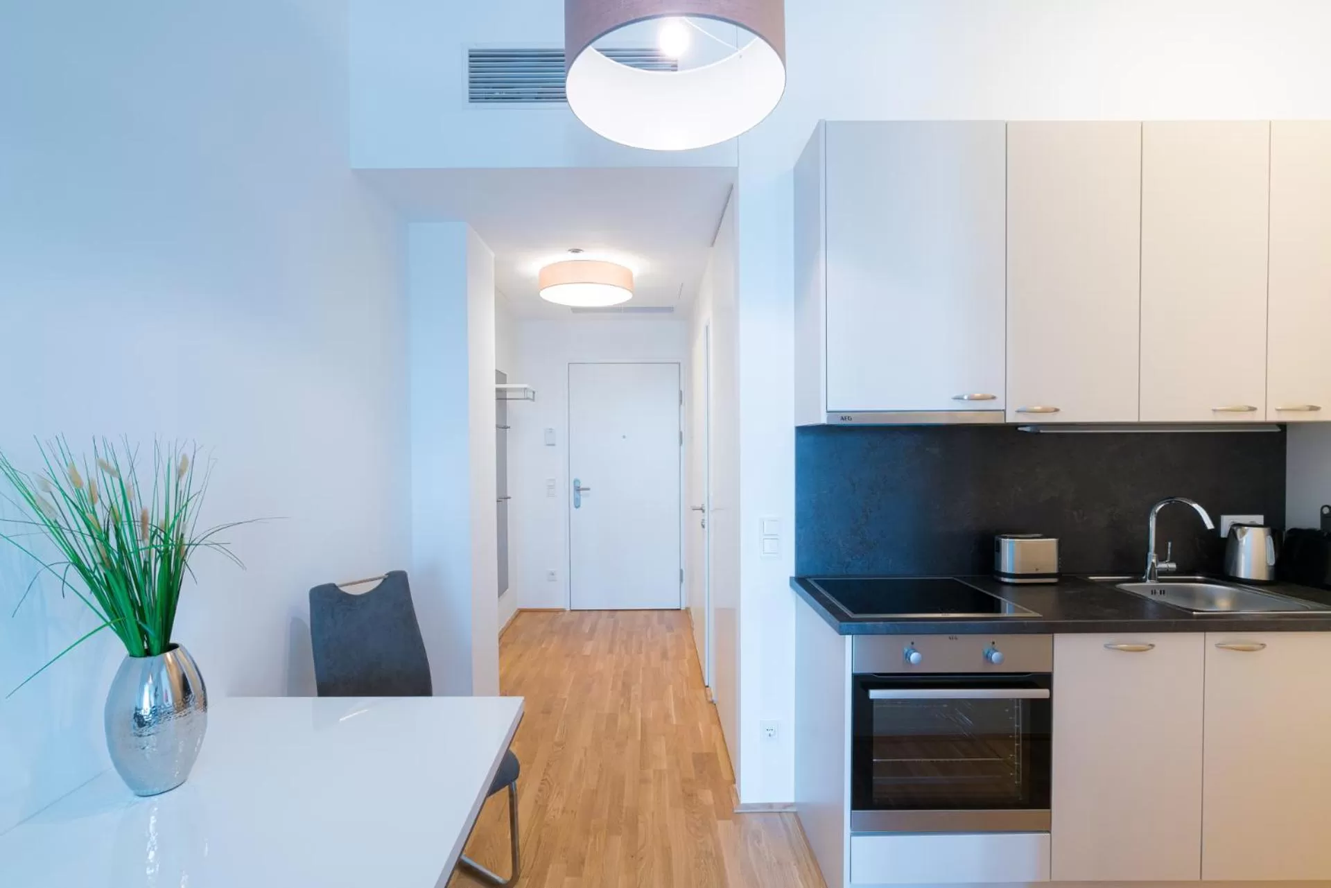 Vienna Residence, Marina Tower - Danube