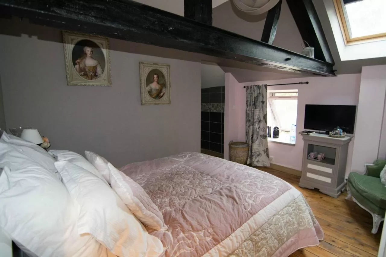 Bed in De la Maison aux Ateliers