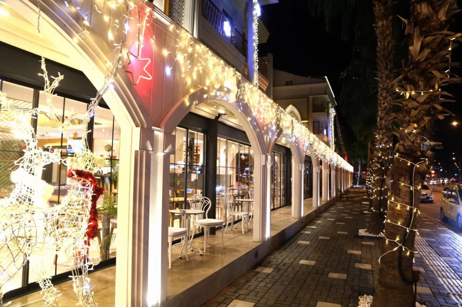 Facade/entrance in Sealife Lounge - Adult only