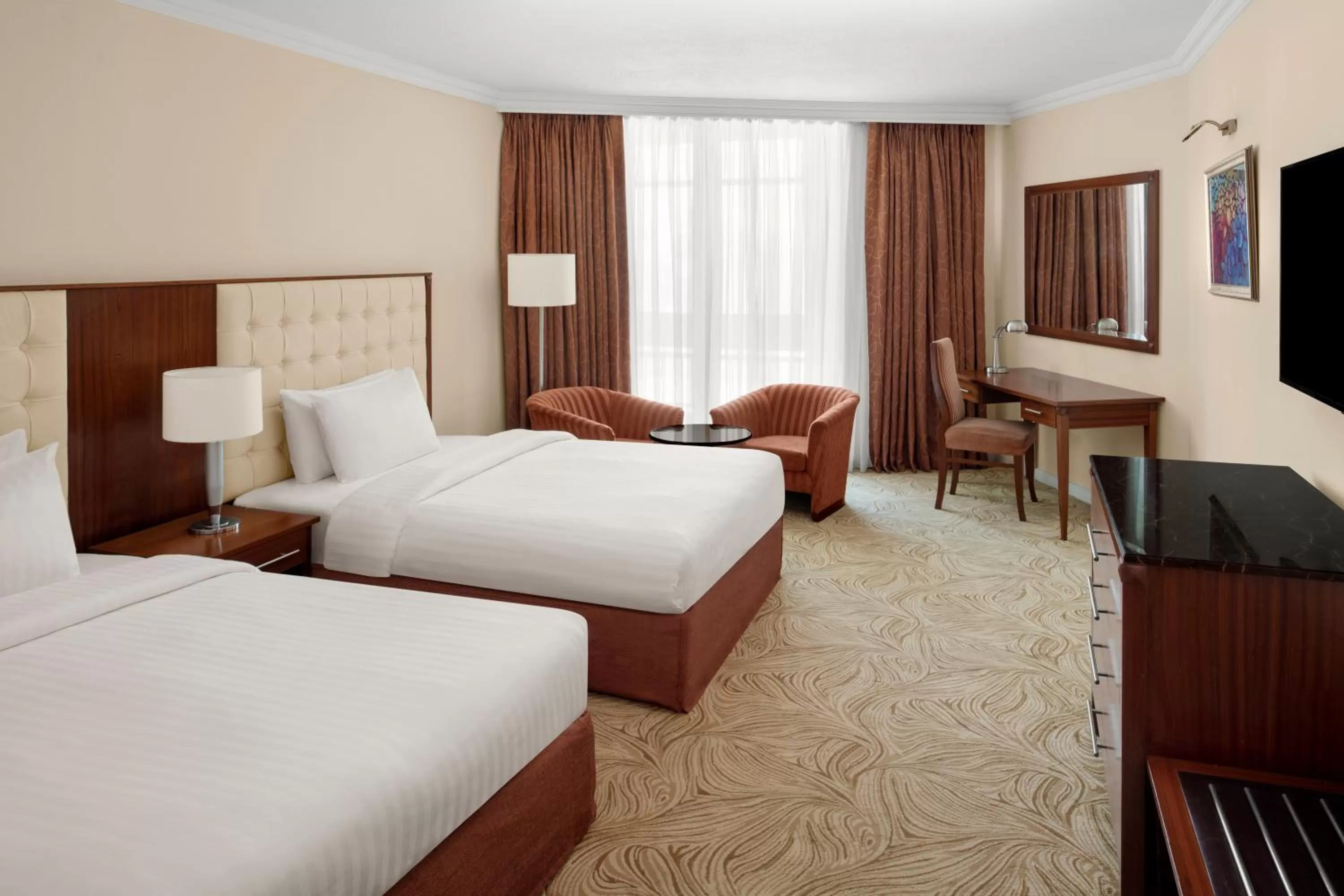 Bedroom, Bed in Mövenpick Hotel Karachi