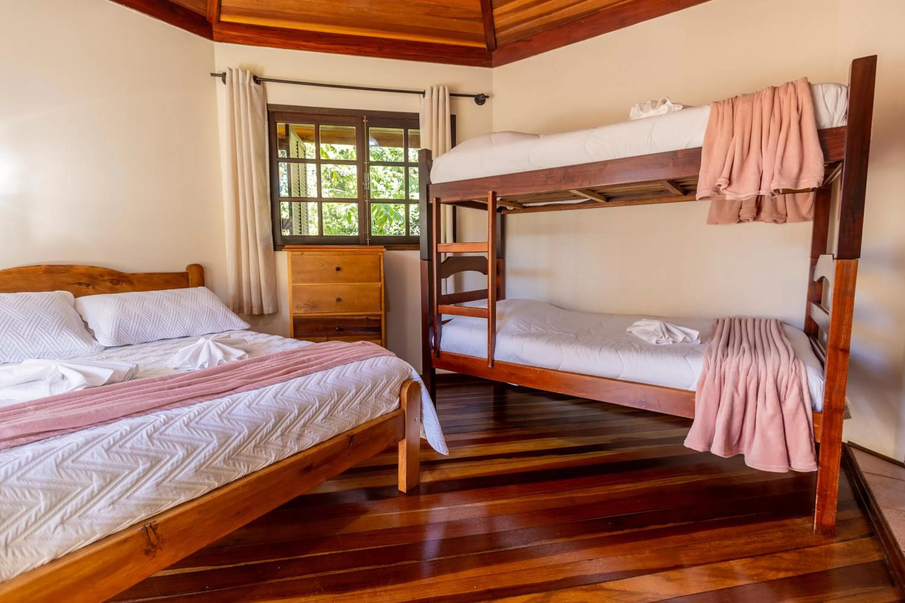 Bunk Bed in Chalés 3 Pinheiros