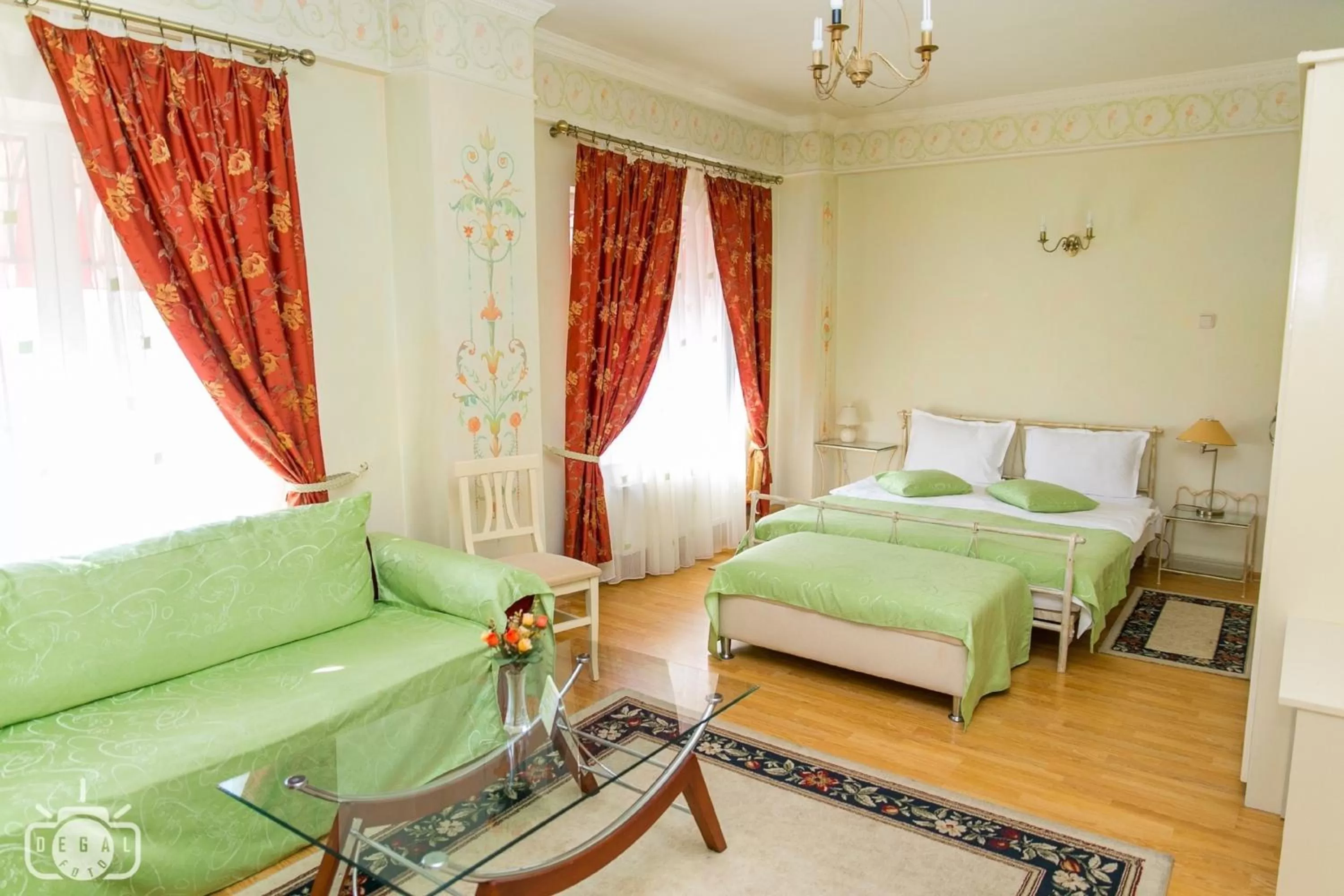 Photo of the whole room, Bed in Villa Tamara