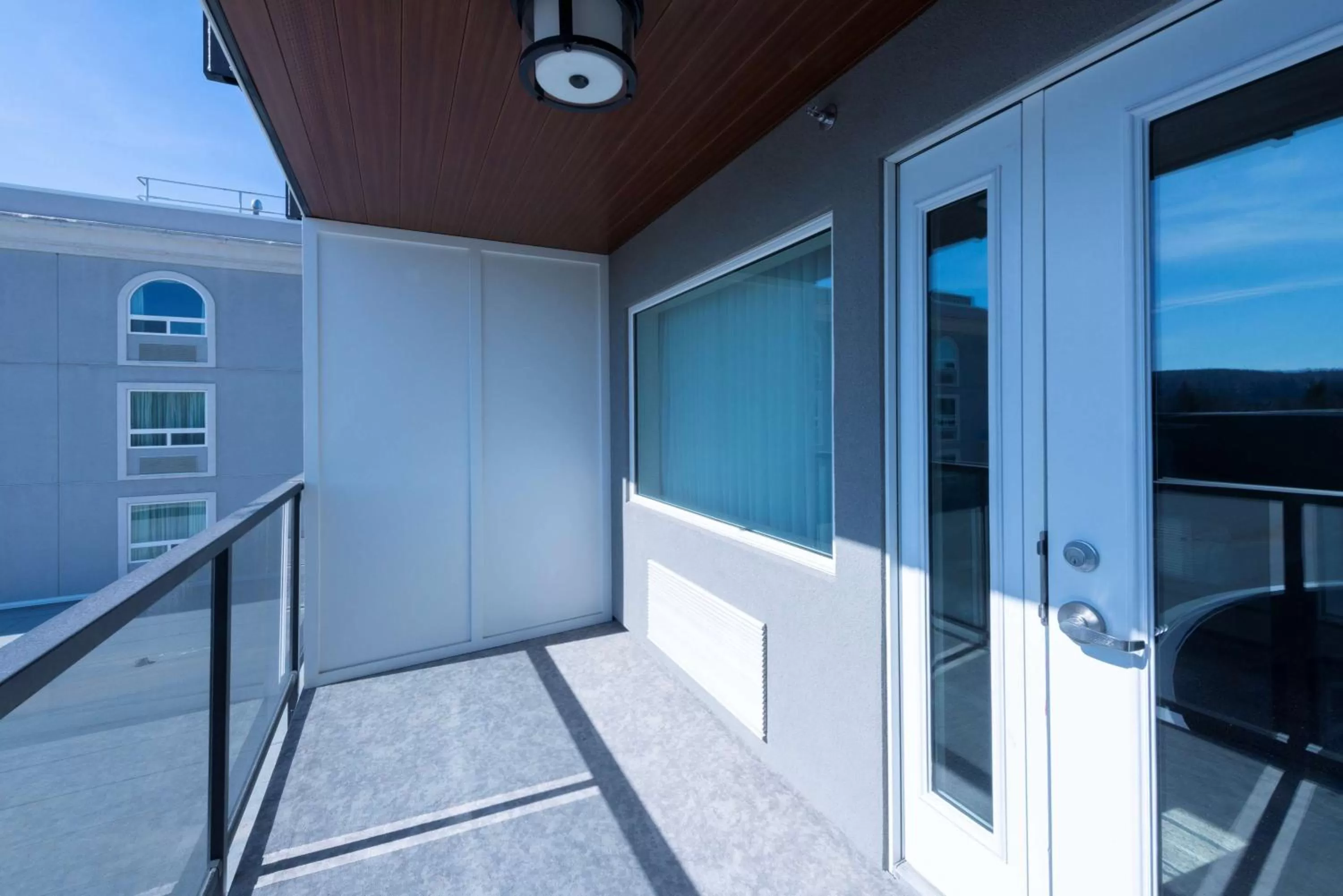 Executive King Suite with Balcony in Prestige Treasure Cove Resort, WorldHotels Elite