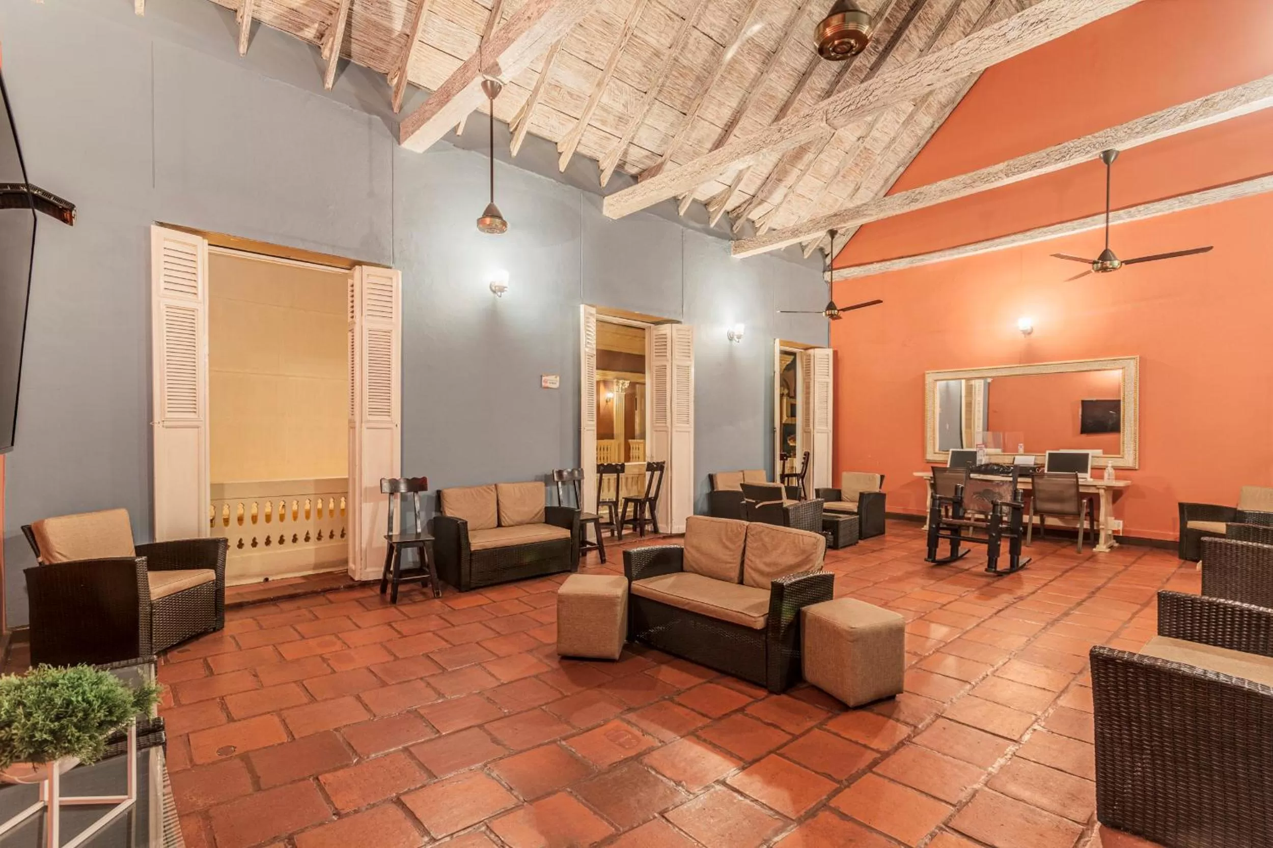 Property building in Hotel El Viajero Centro