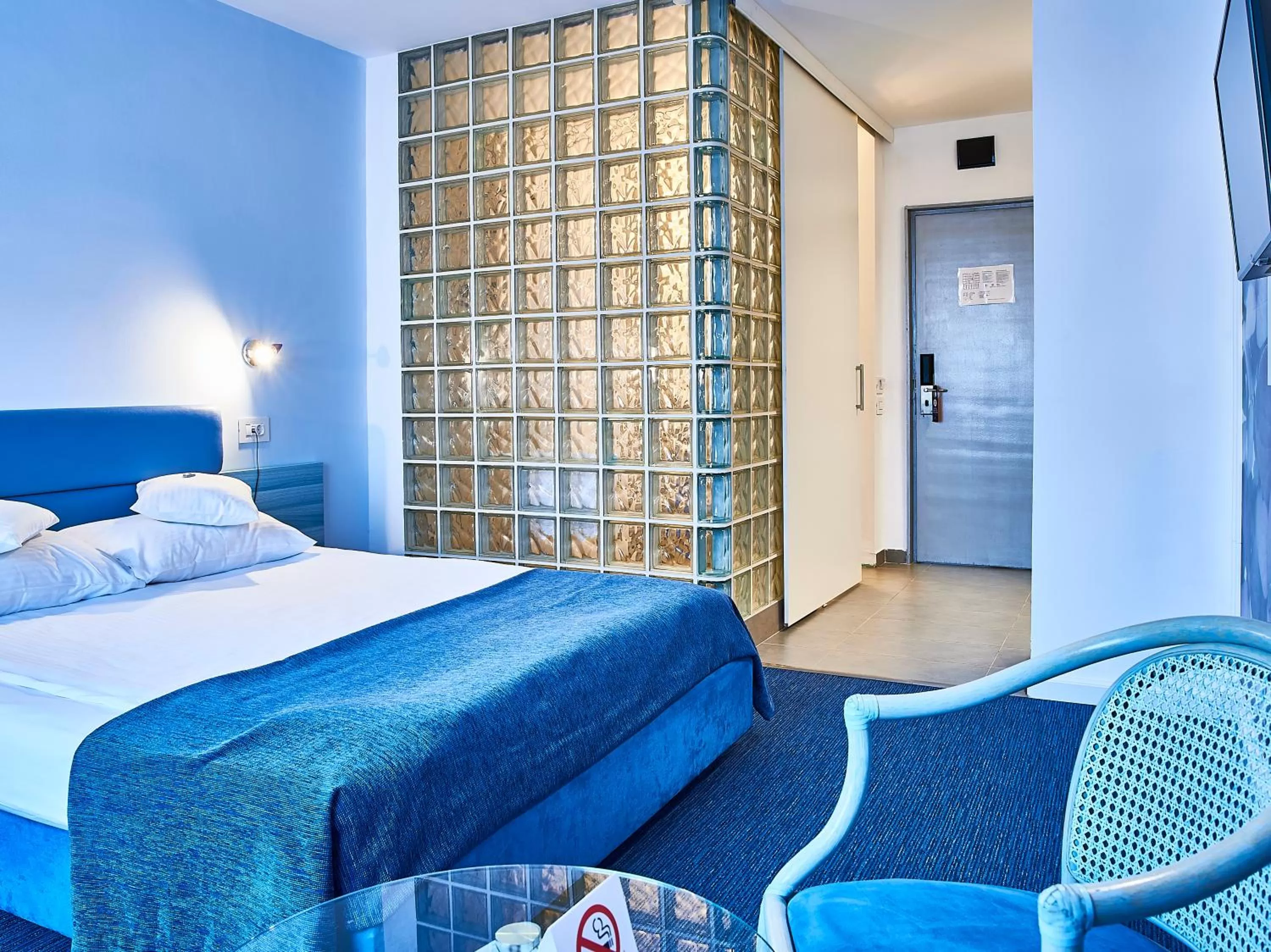 Bed in Continental Forum Tirgu Mures