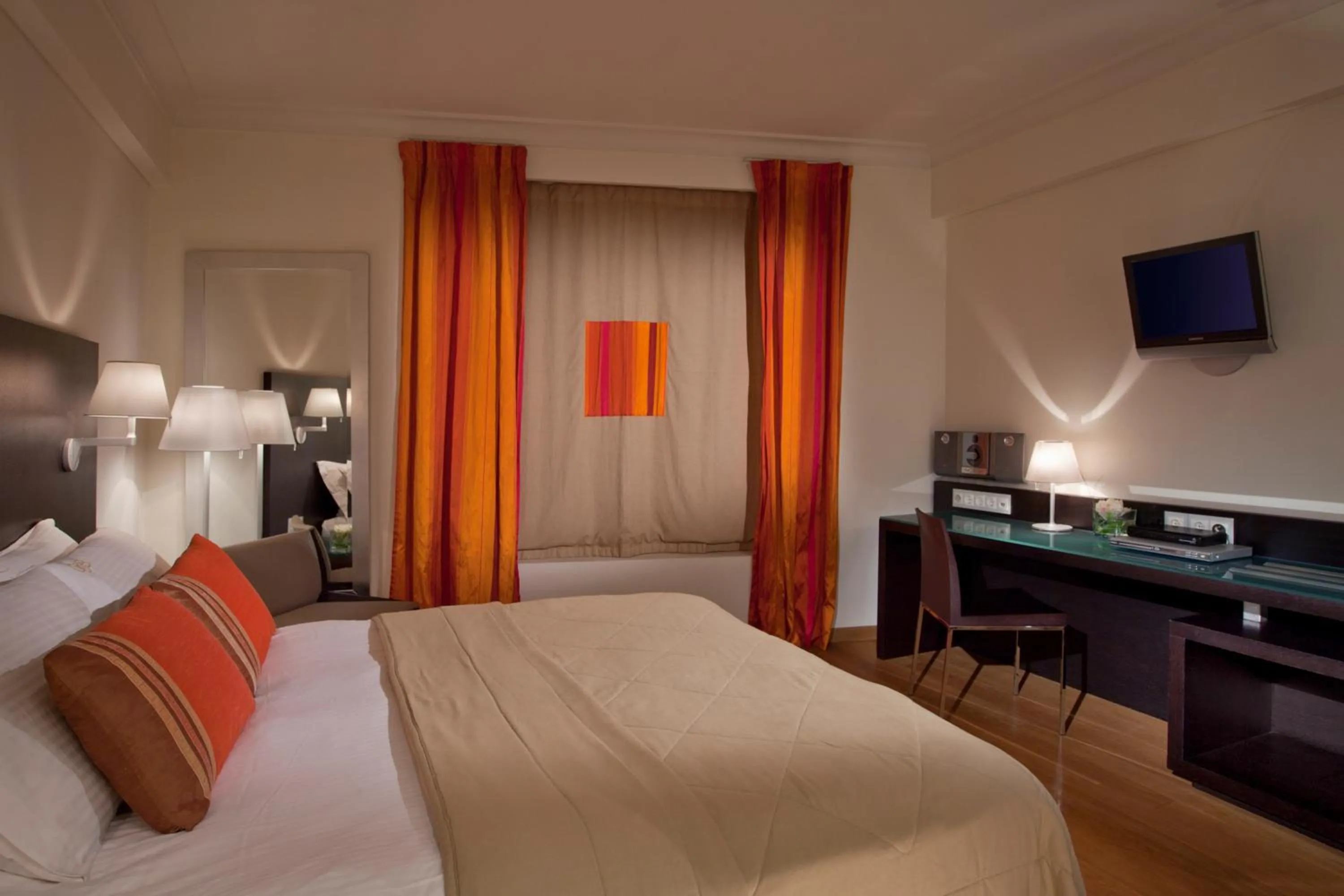 Bedroom, Bed in O&B Athens Boutique Hotel