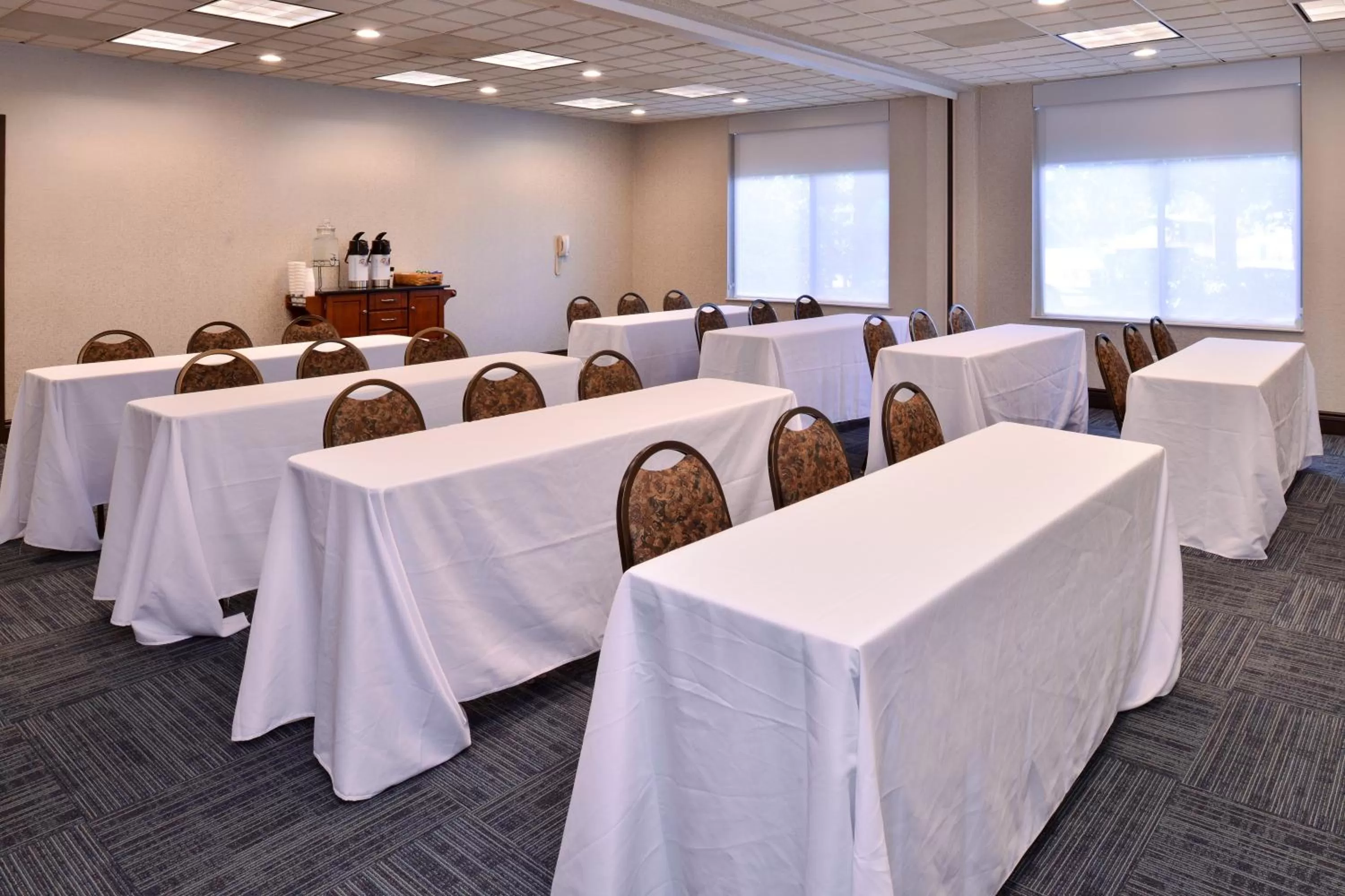 Meeting/conference room in Holiday Inn Express Portland West/Hillsboro by IHG