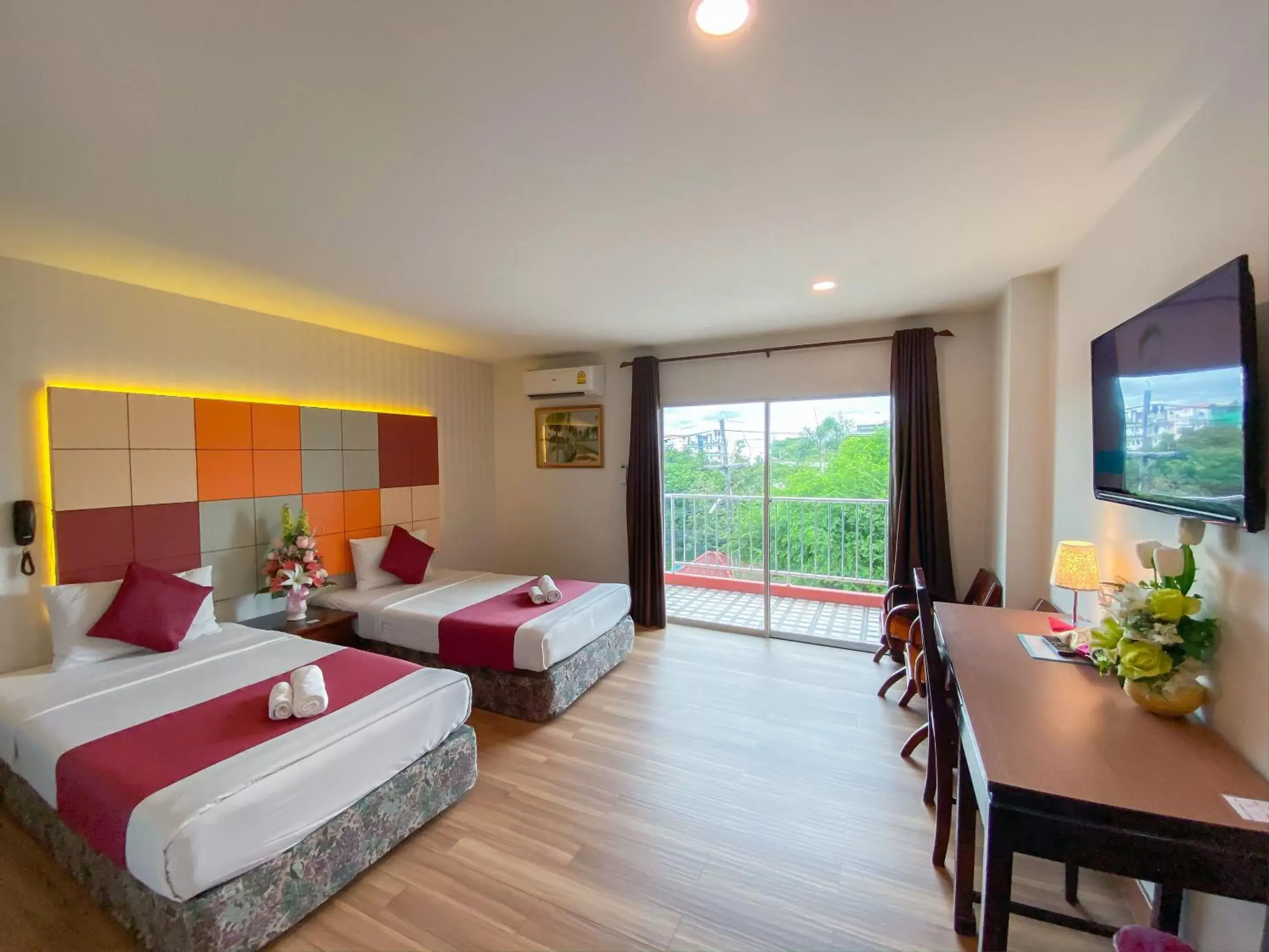 Deluxe Twin Room in East Inn 15 Rayong - SHA Certified Deluxe Twin Room in East Inn 15 Rayong - SHA Certified