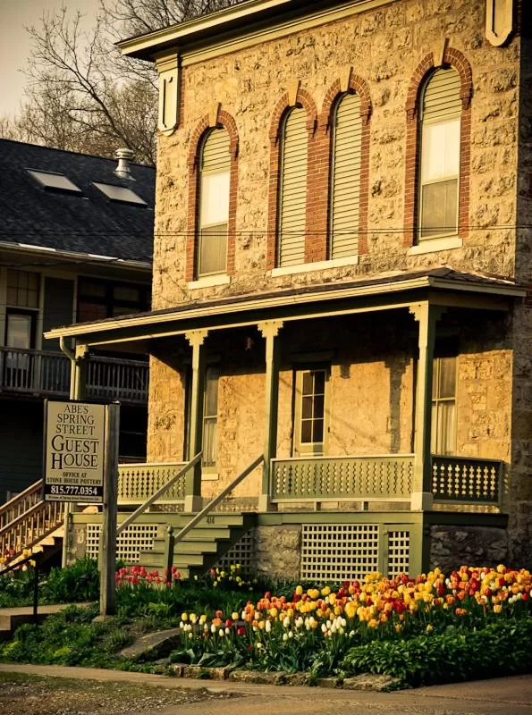 Facade/entrance, Property Building in Abe's Spring Street Guest House
