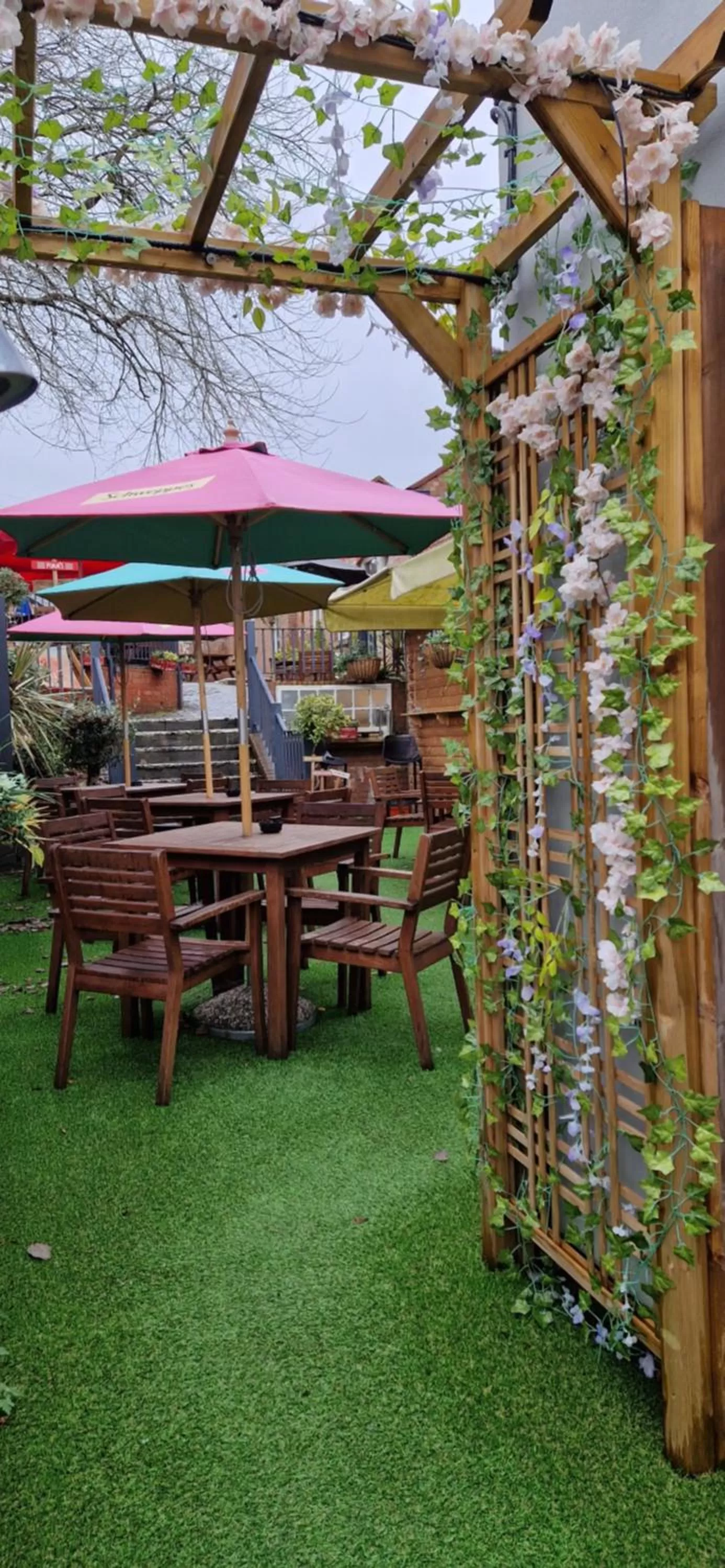 Garden in The Cross-Keys Hotel