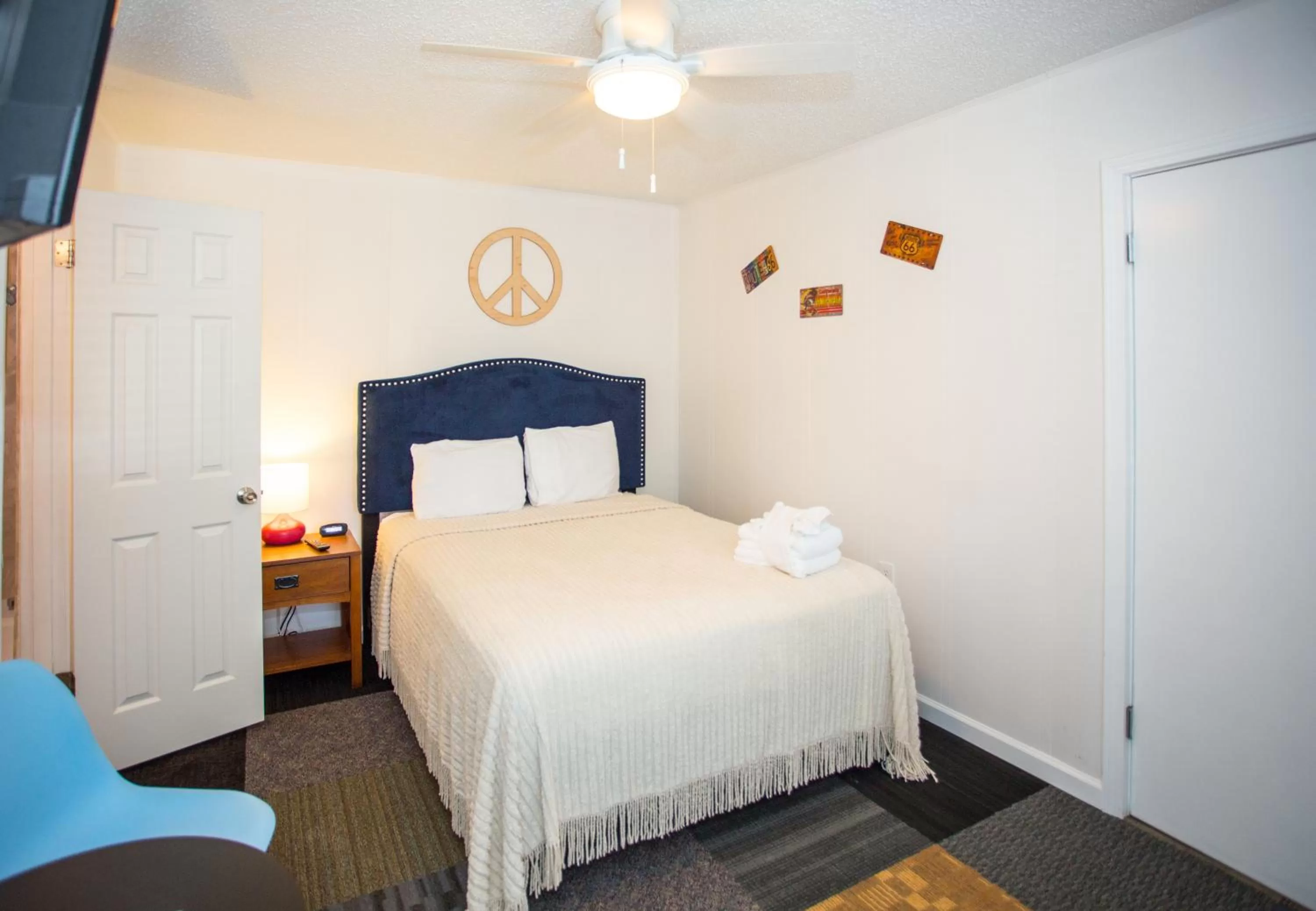 Bedroom, Bed in Sunset Motel