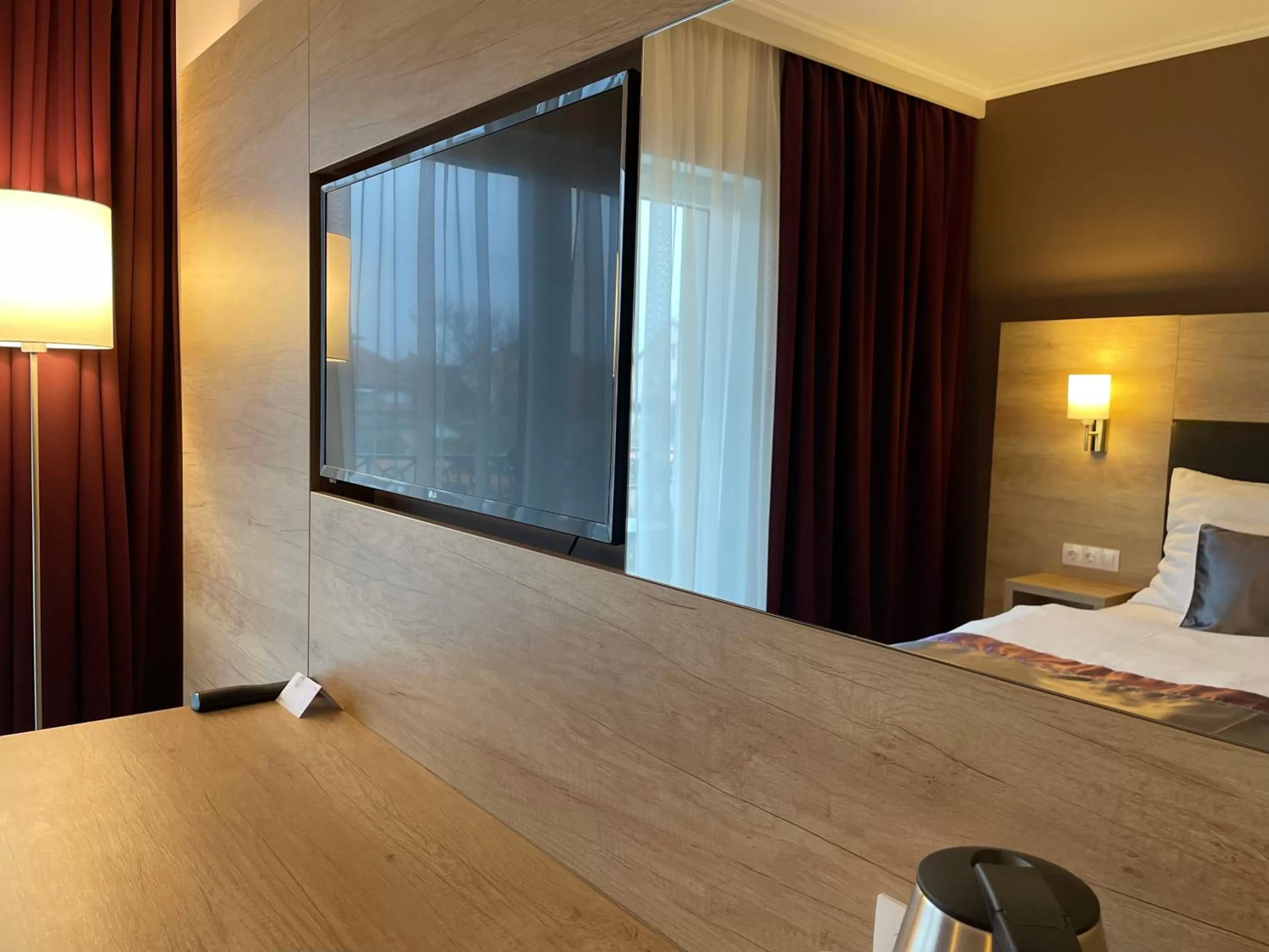 TV and multimedia, Bed in Villa Aruba & Private SPA Suites