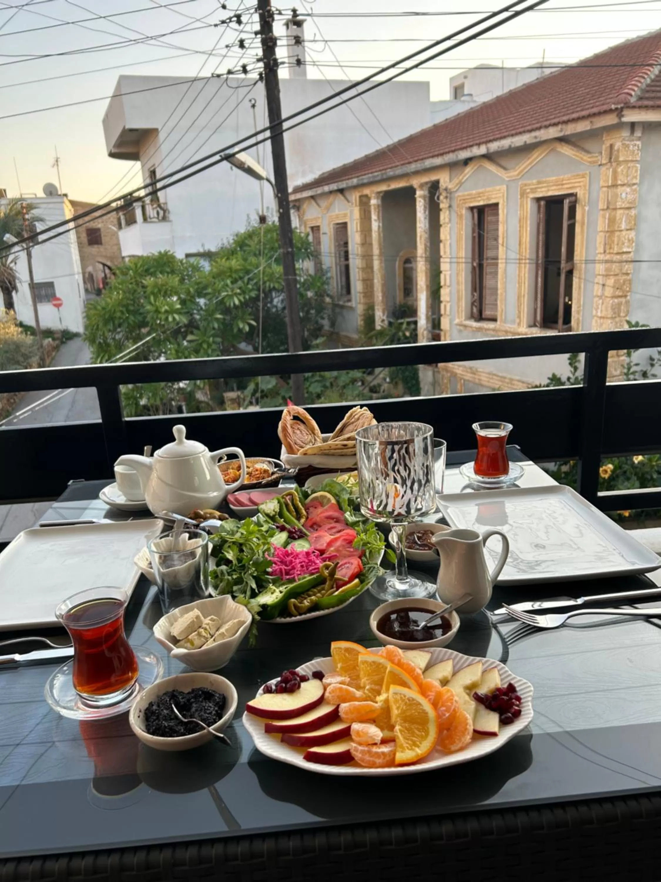 Royal Goddess Guest House, Walled City