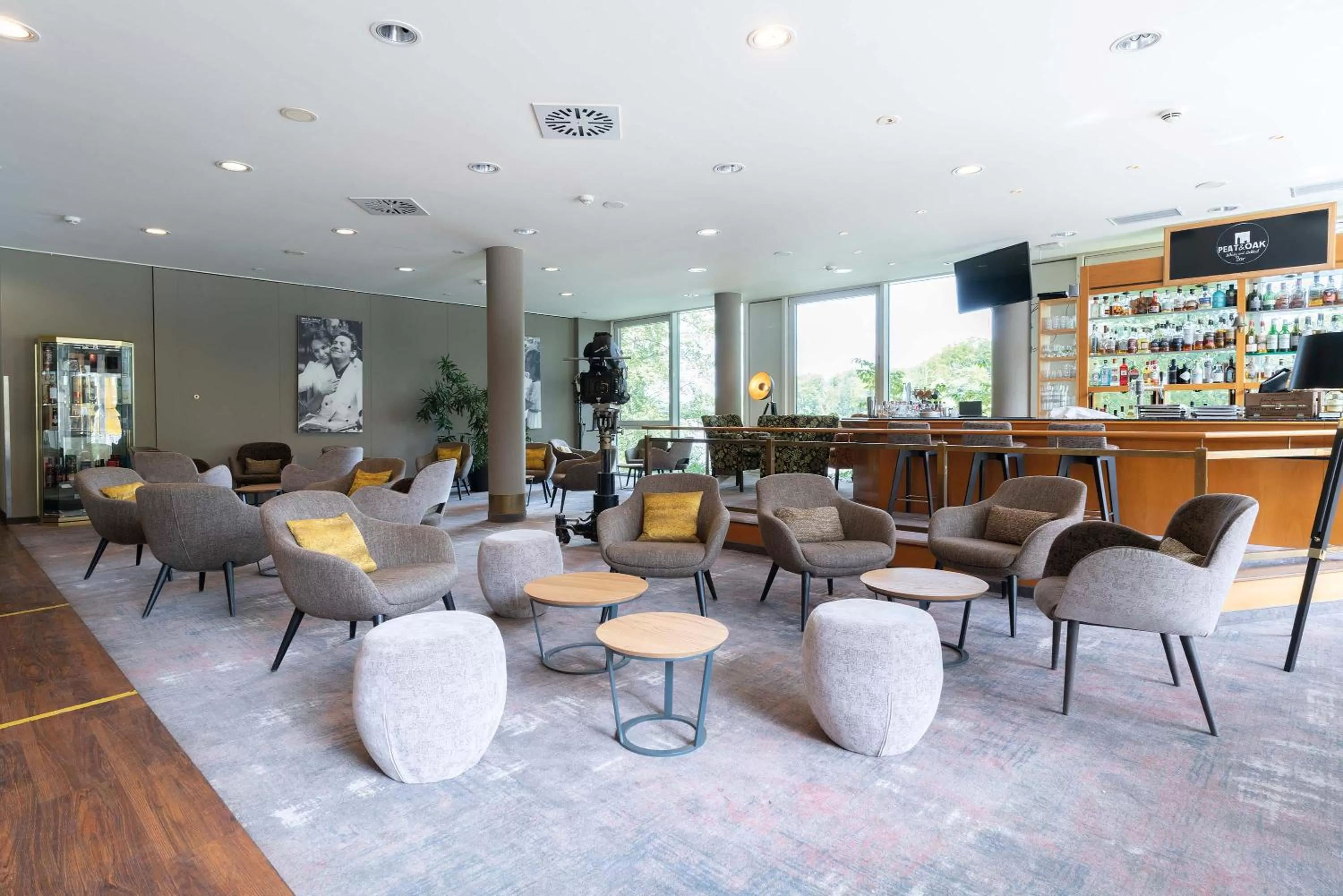 Lounge or bar in Seminaris Avendi Hotel Potsdam