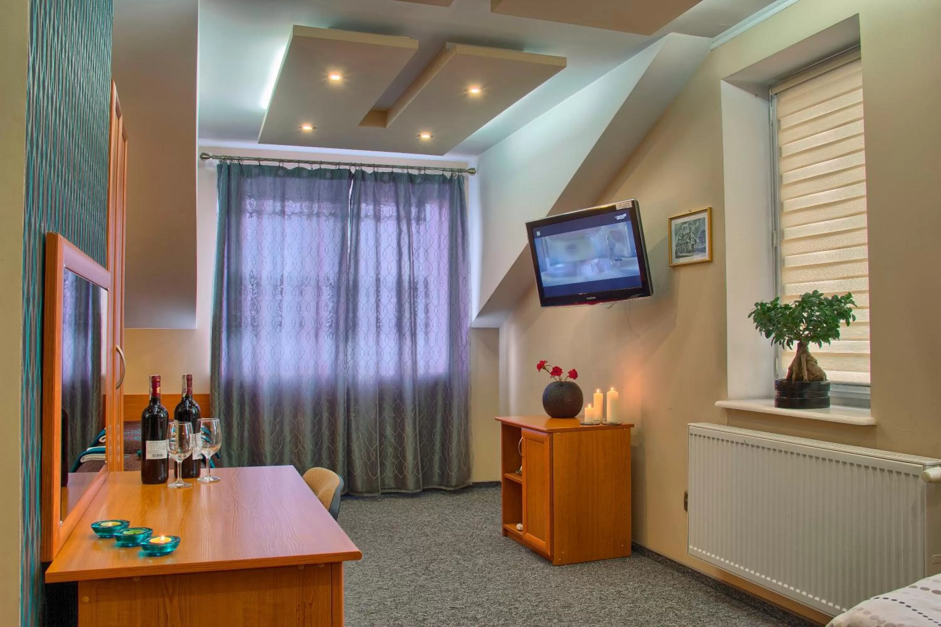 TV/Entertainment Center in Hotel Kasieńka