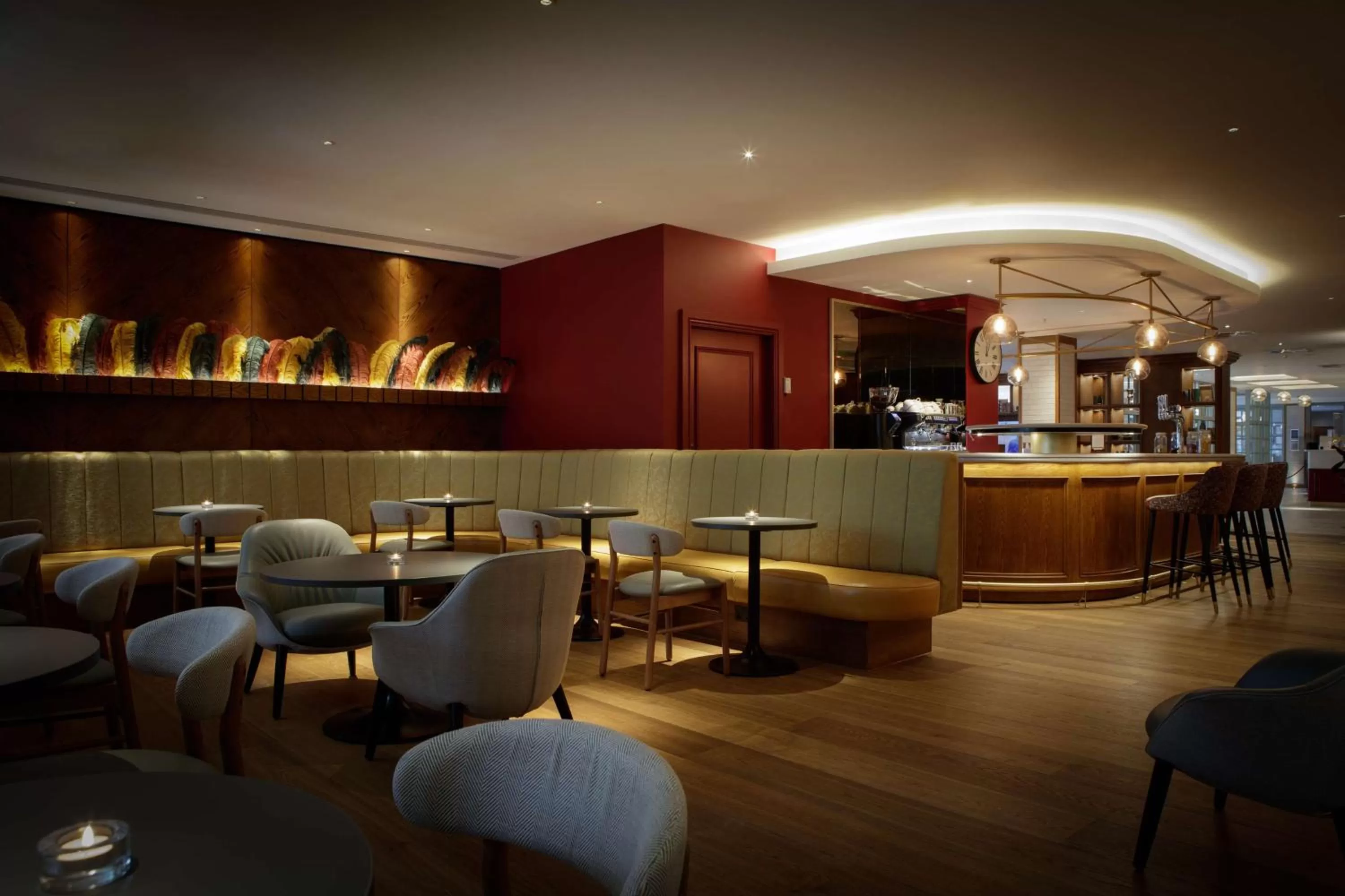 Lounge or bar in DoubleTree by Hilton Bath