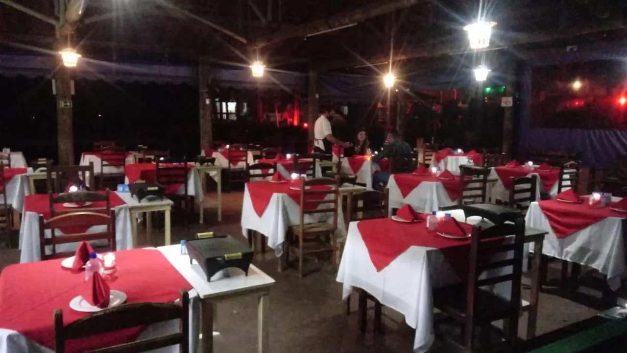 Restaurant/places to eat in Ananda pousada chalé