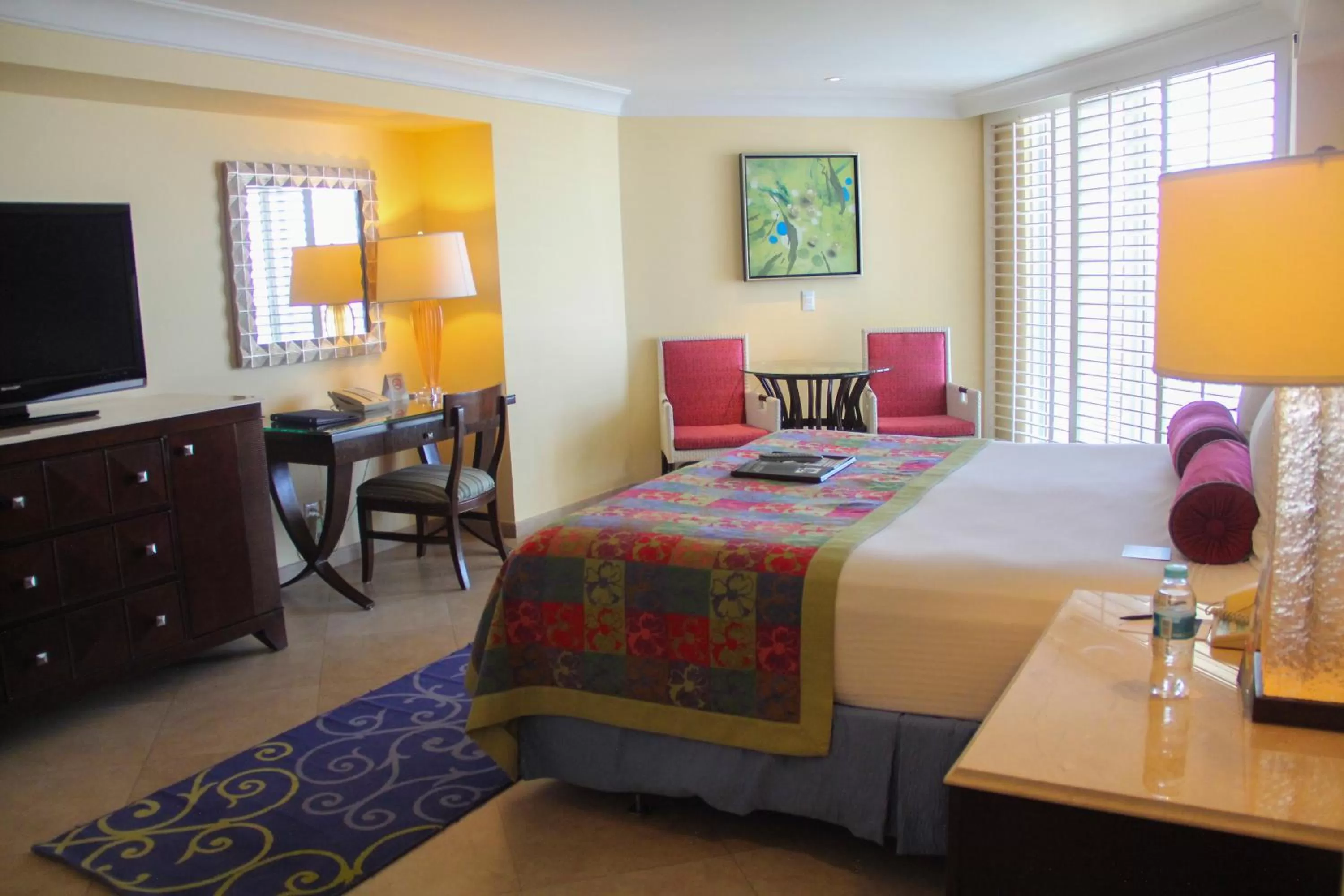 Photo of the whole room, Bed in Princess Mundo Imperial Riviera Diamante Acapulco
