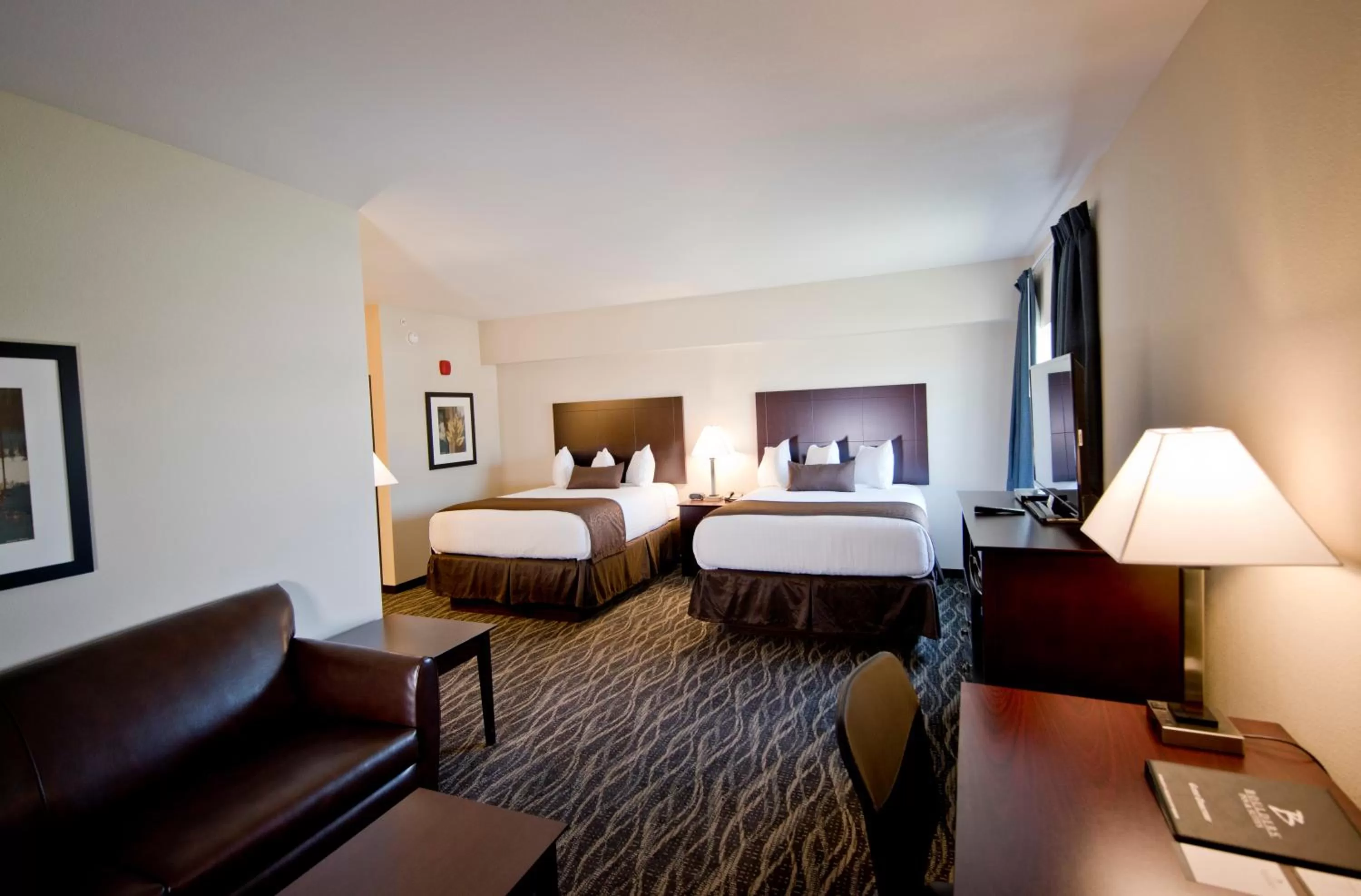 Bedroom, Bed in Cobblestone Inn & Suites -Clarinda